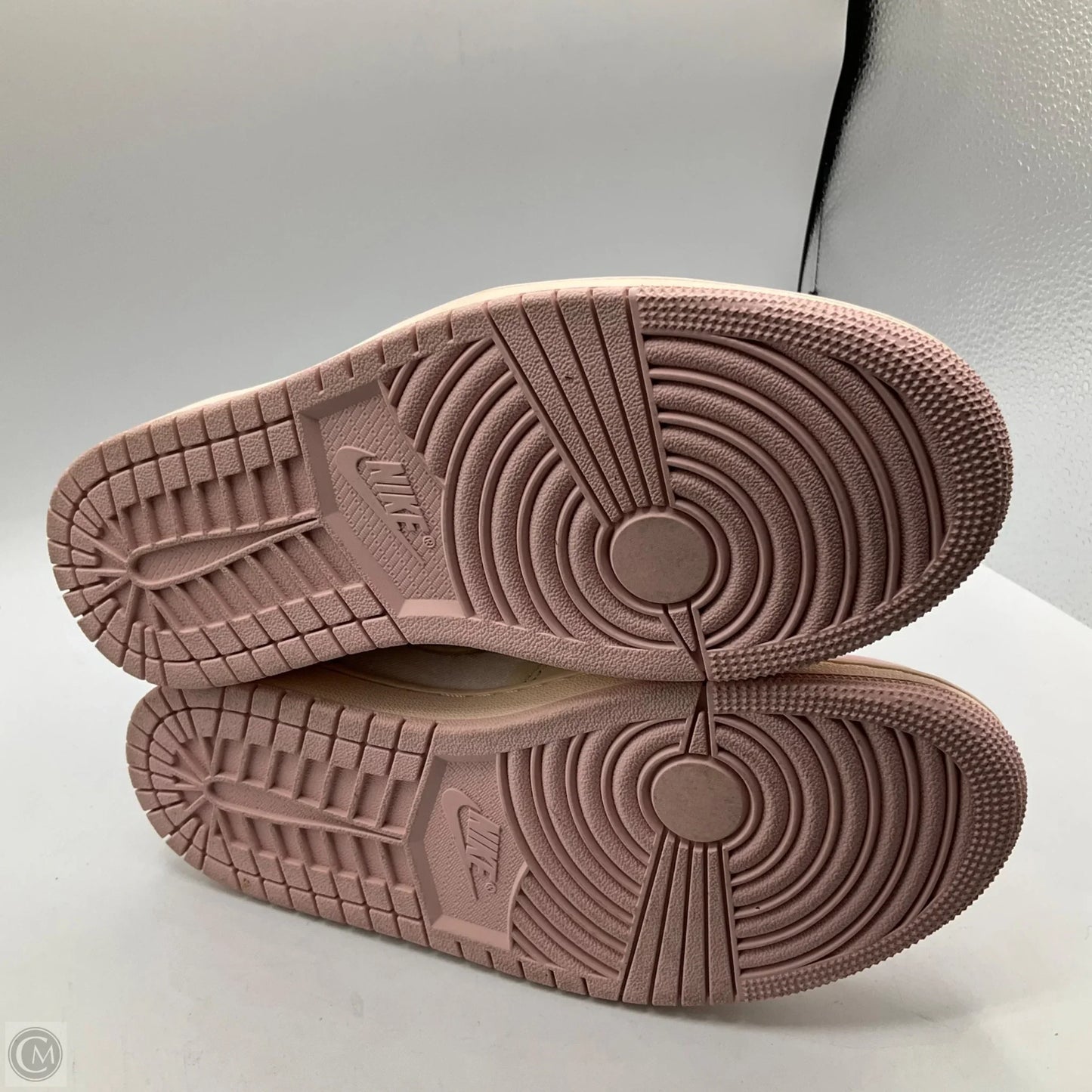 Shoes Sneakers By Nike In Pink & White, Size: 9