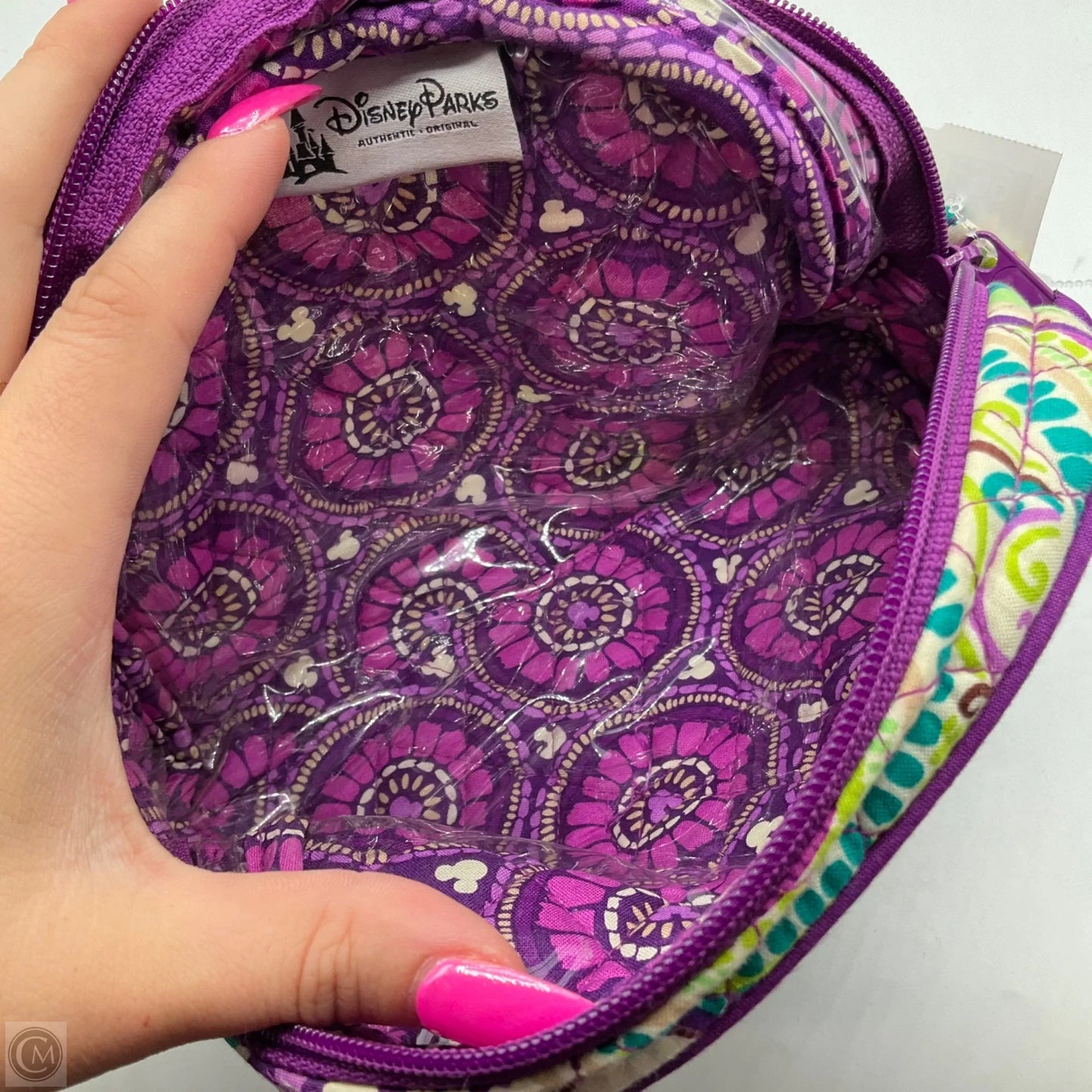 Makeup Bag By Vera Bradley, Size: Medium