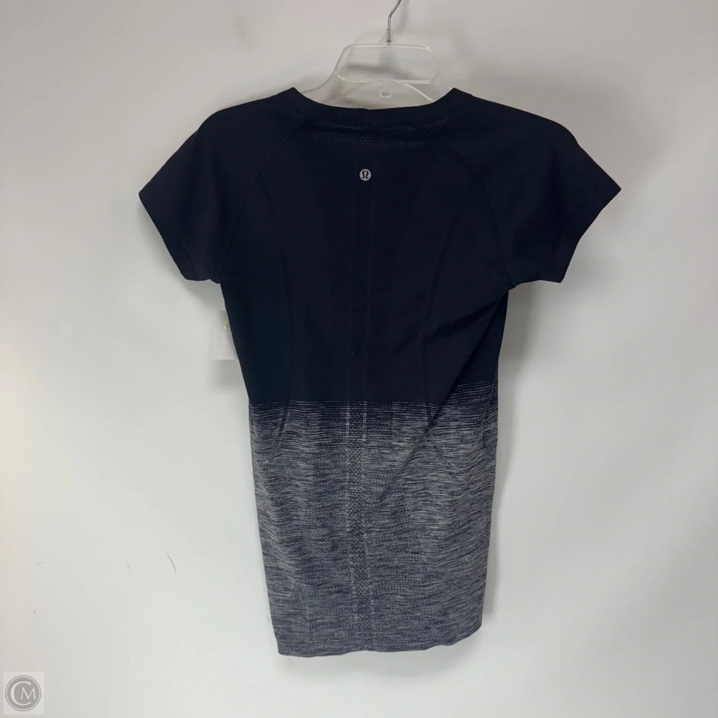 Athletic Top Short Sleeve By Lululemon In Multi-colored, Size: 8