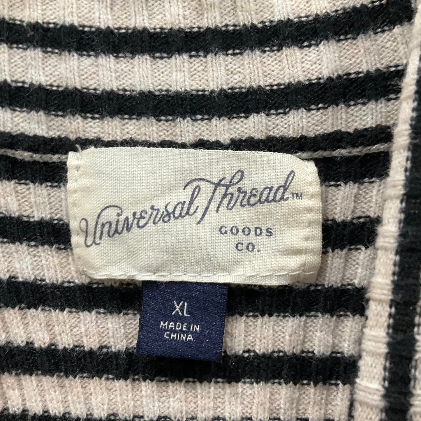 Top Long Sleeve By Universal Thread Size: Xl