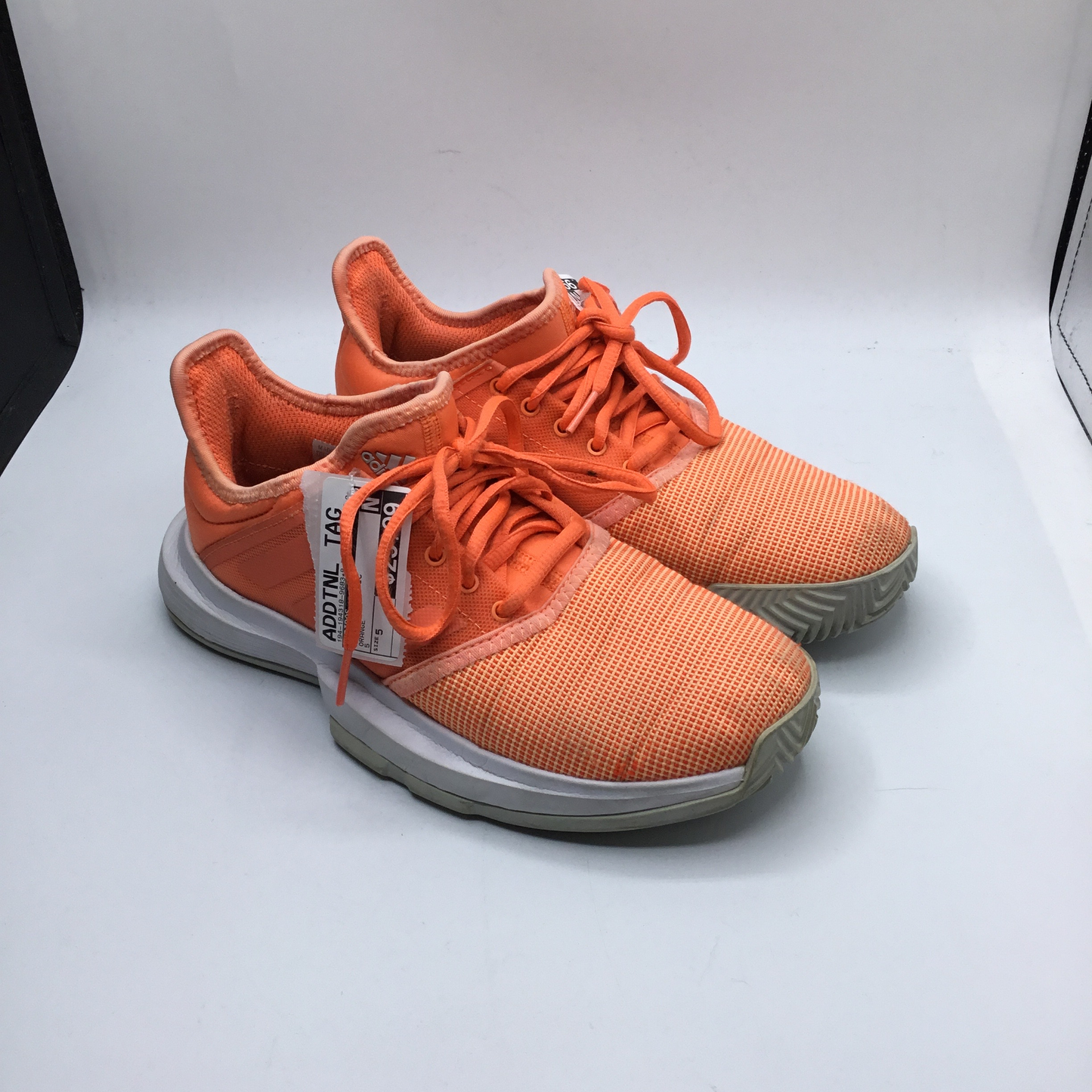 Shoes Athletic By Adidas Size: 5