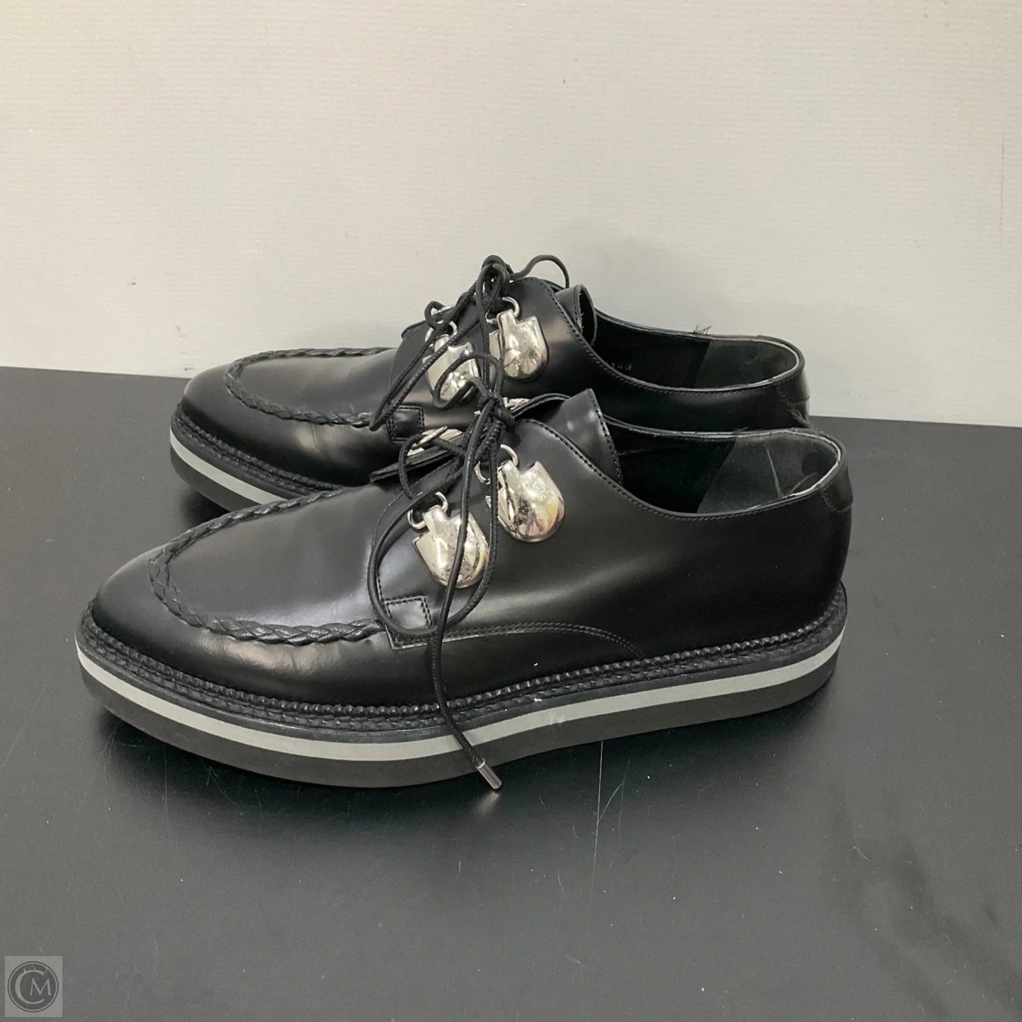Shoes Luxury Designer By Alexander Mcqueen In Black, Size: 8.5