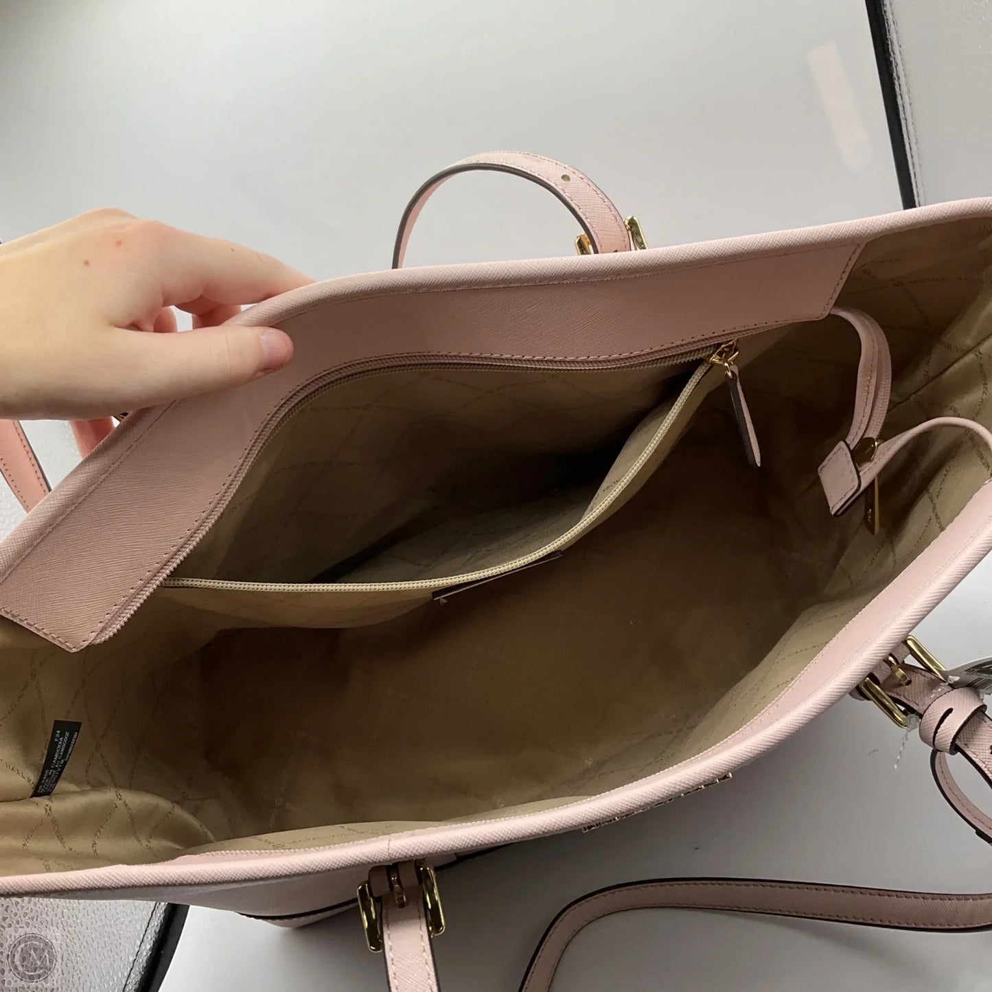 Handbag Designer By Michael Kors, Size: Large