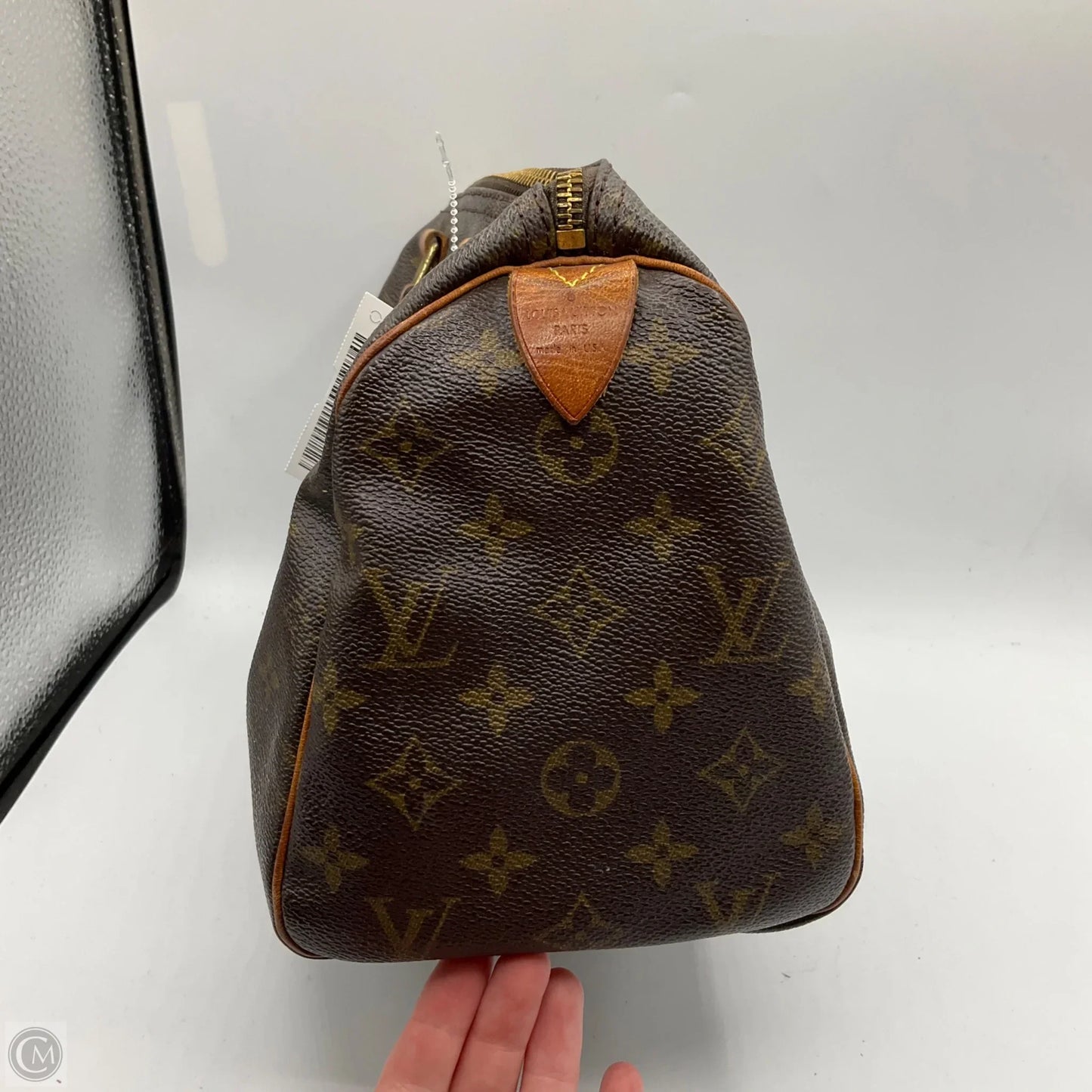 Handbag Luxury Designer By Louis Vuitton, Size: Medium