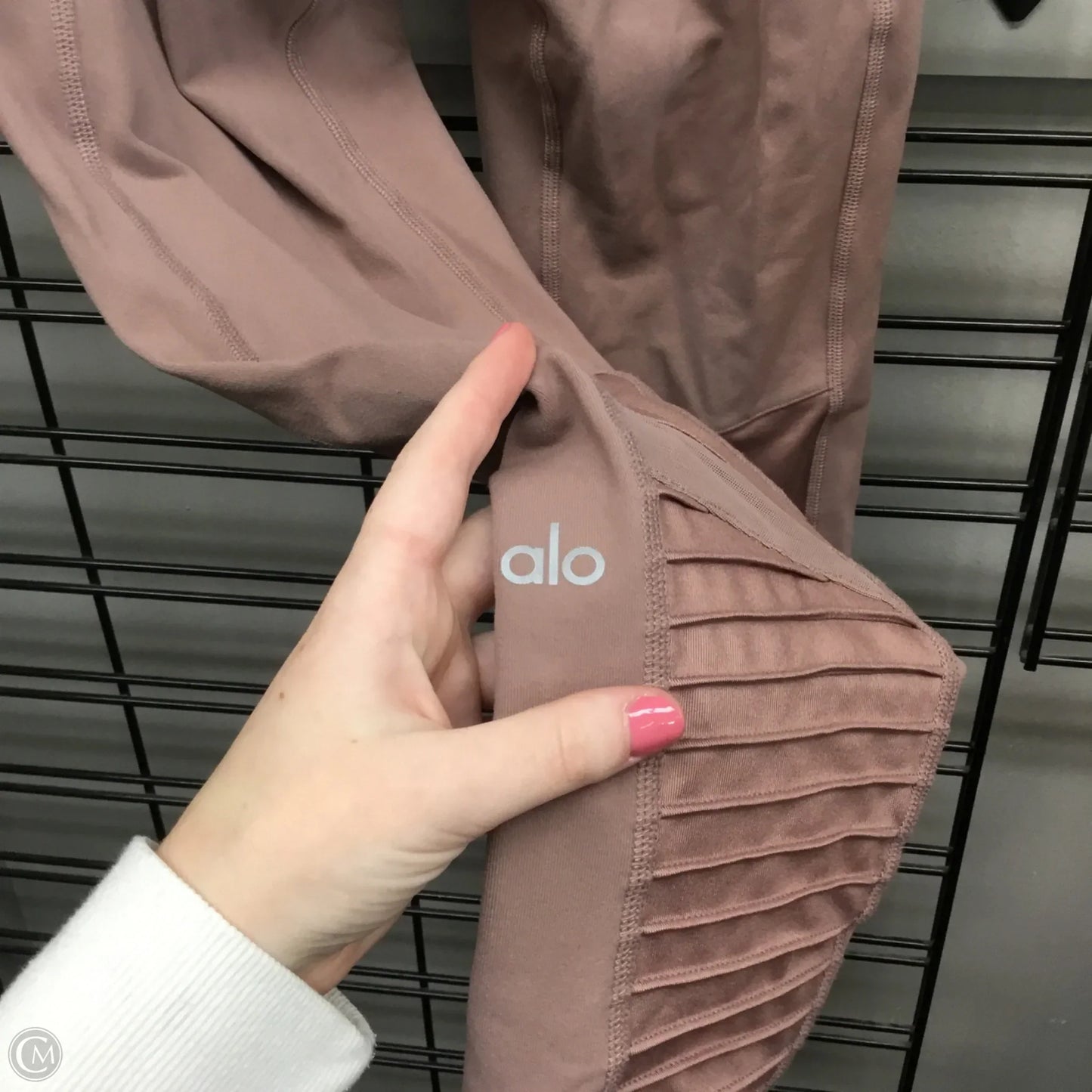 Athletic Leggings By Alo In Pink, Size: M