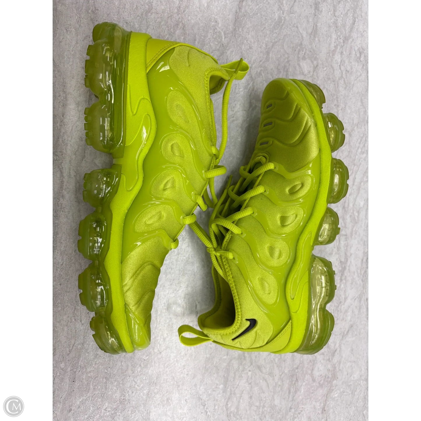 Shoes Athletic By Nike In Green, Size: 9.5