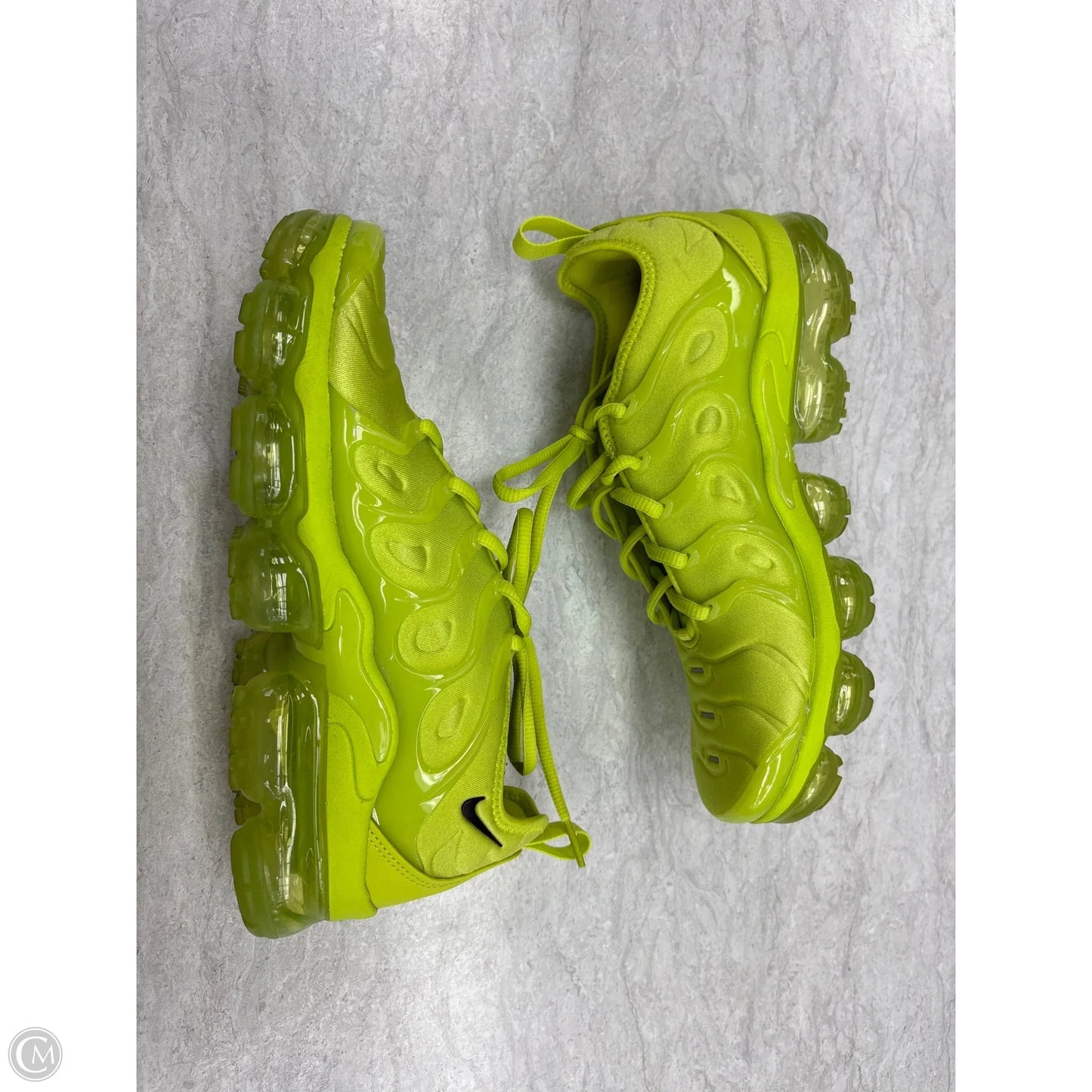 Shoes Athletic By Nike In Green, Size: 9.5