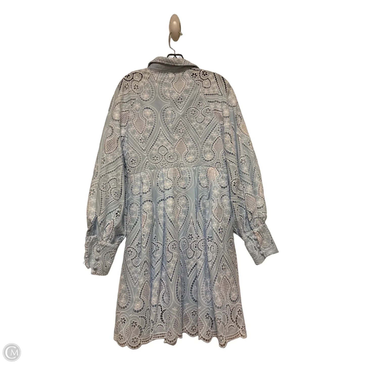 Dress Casual Short By Clothes Mentor In Blue & White, Size: L
