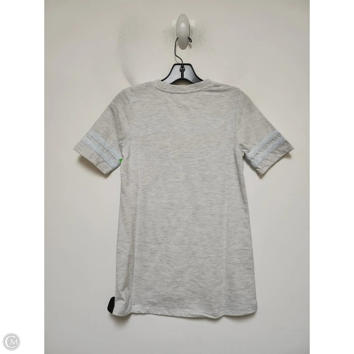 Top Short Sleeve Basic By Walt Disney In Grey, Size: Xs