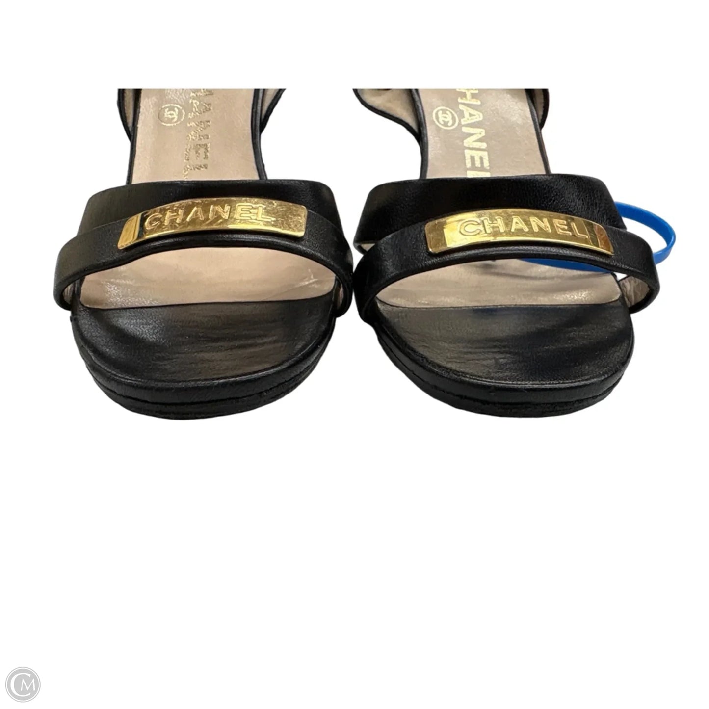 Shoes Luxury Designer By Chanel In Black & Gold, Size: 5.5