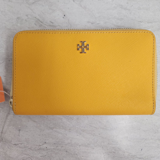 Wallet Designer By Tory Burch  Size: Medium