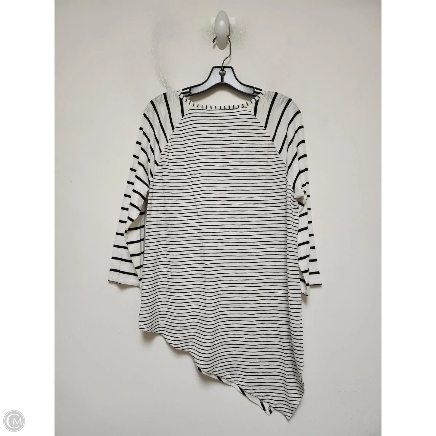 Top Short Sleeve By Chicos In Striped Pattern, Size: L
