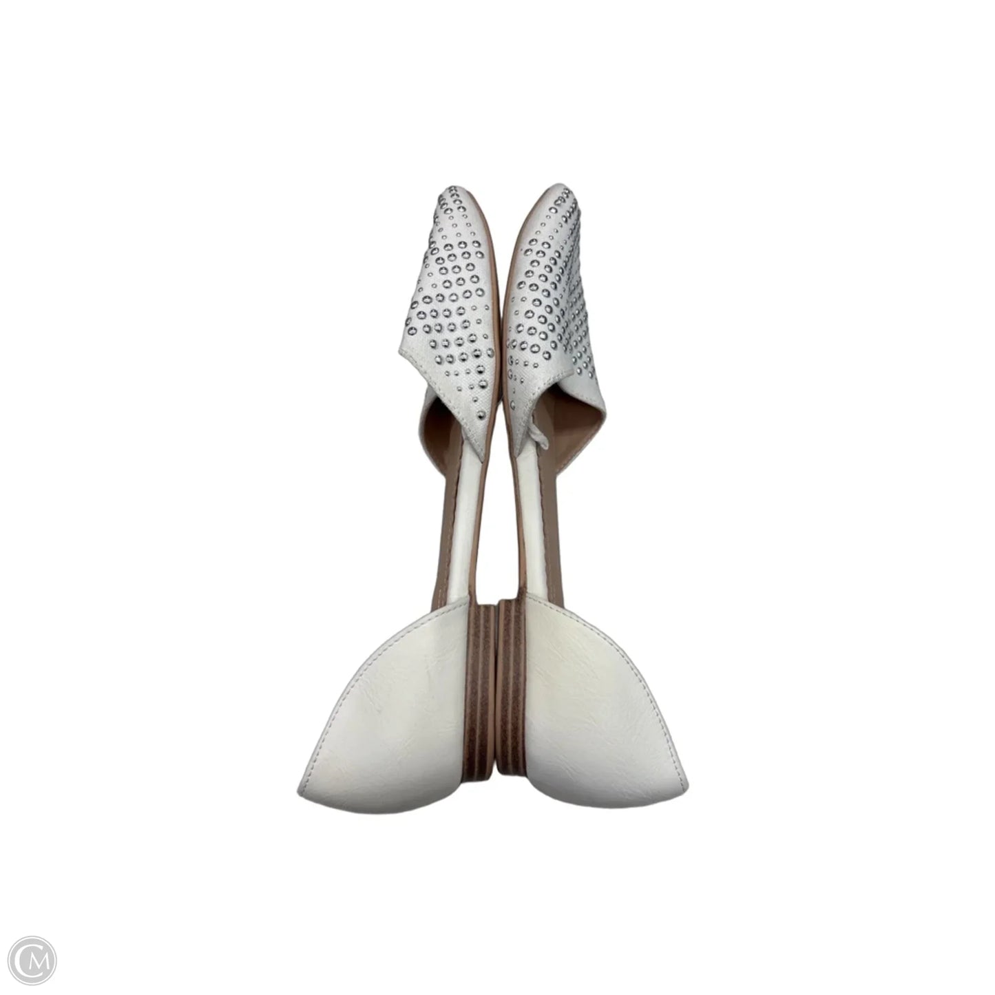 Shoes Flats By Isaac Mizrahi In White, Size: 9