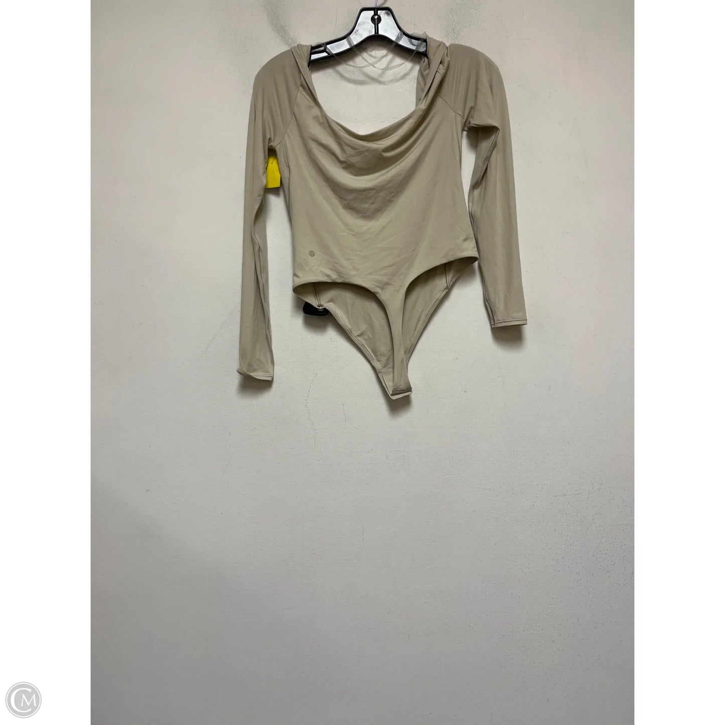 Athletic Top Long Sleeve Crewneck By Lululemon In Beige, Size: S