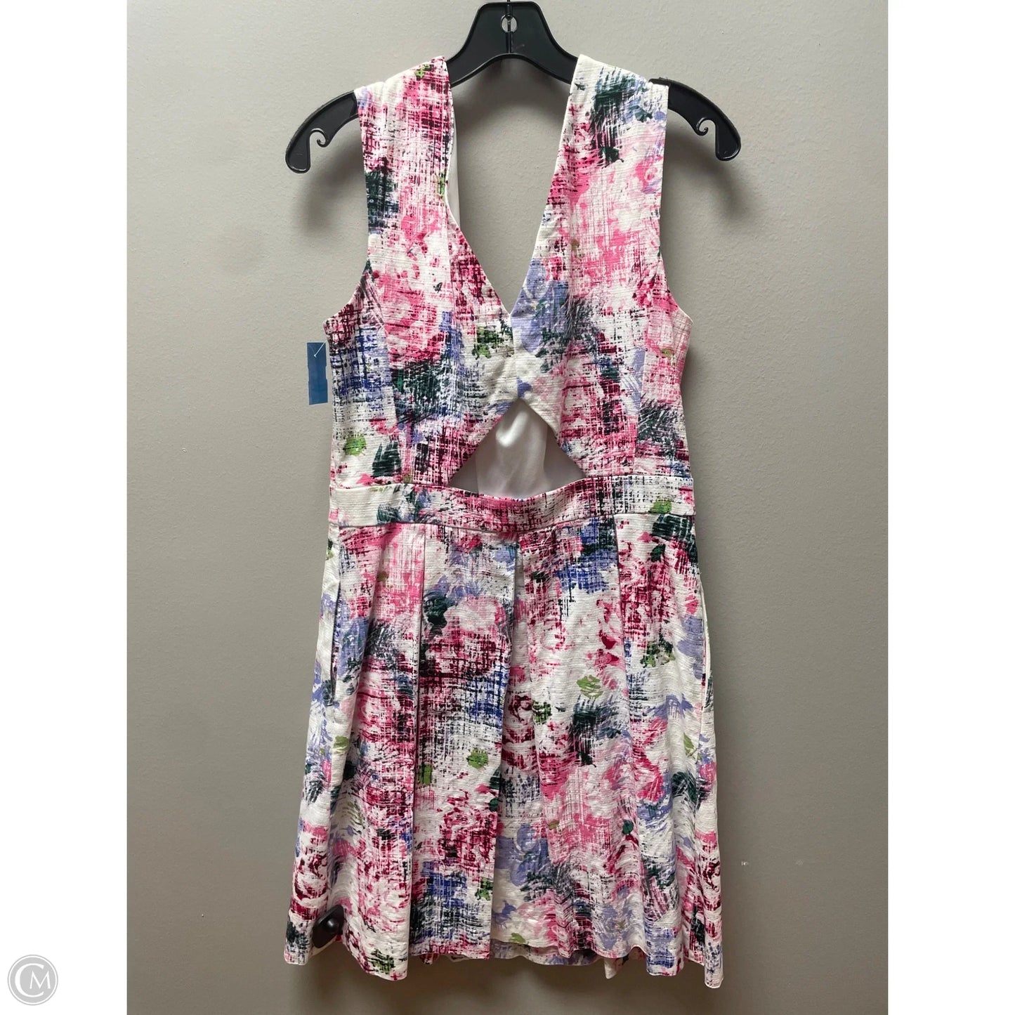 Dress Casual Short By Guess In Pink & White, Size: 12