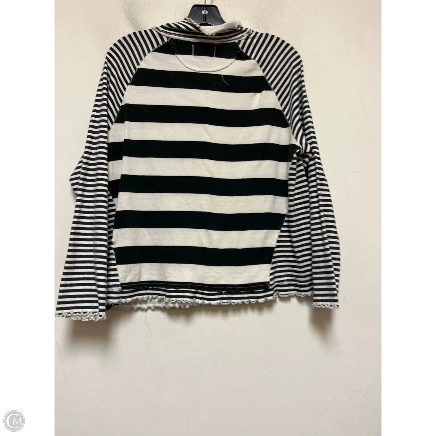 Top Long Sleeve By We The Free In Striped Pattern, Size: Xs