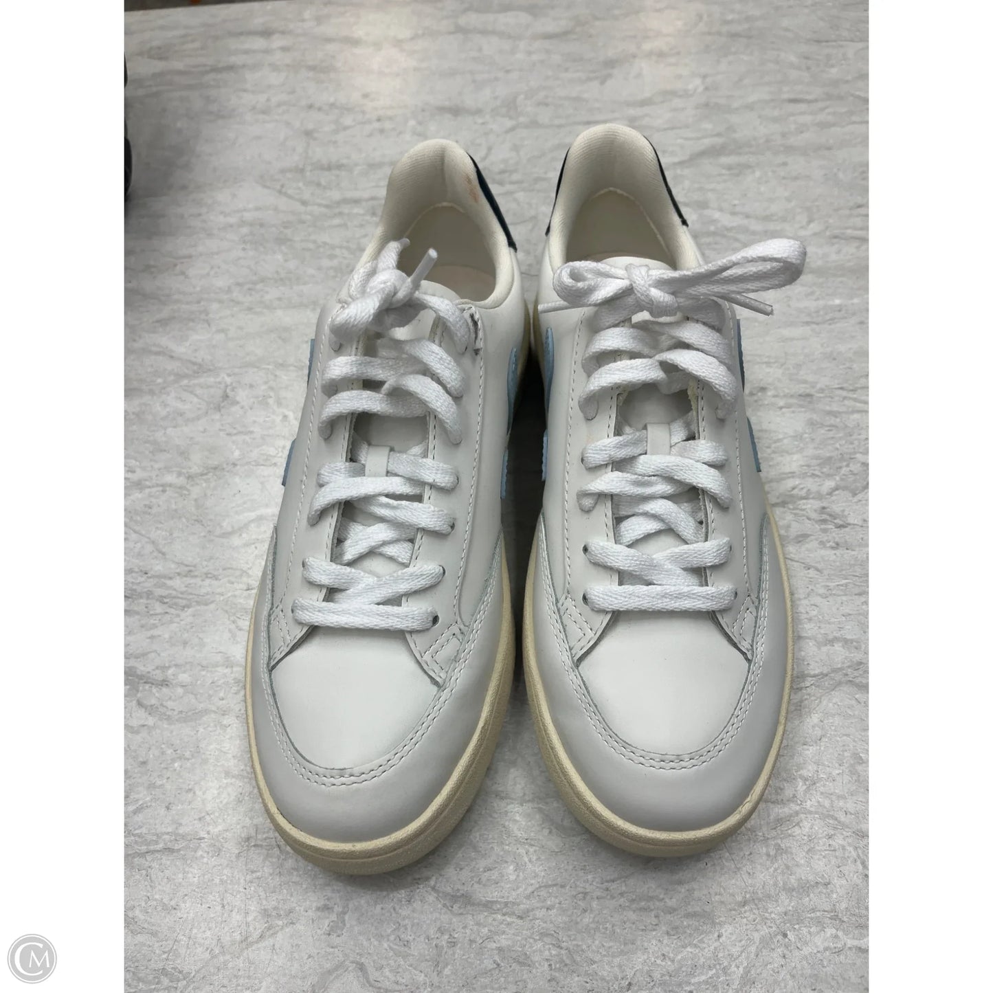 Shoes Sneakers By Veja In Blue & White, Size: 7