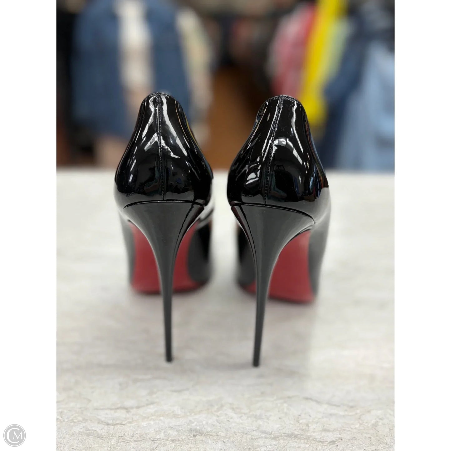 Shoes Luxury Designer By Christian Louboutin In Black, Size: 9