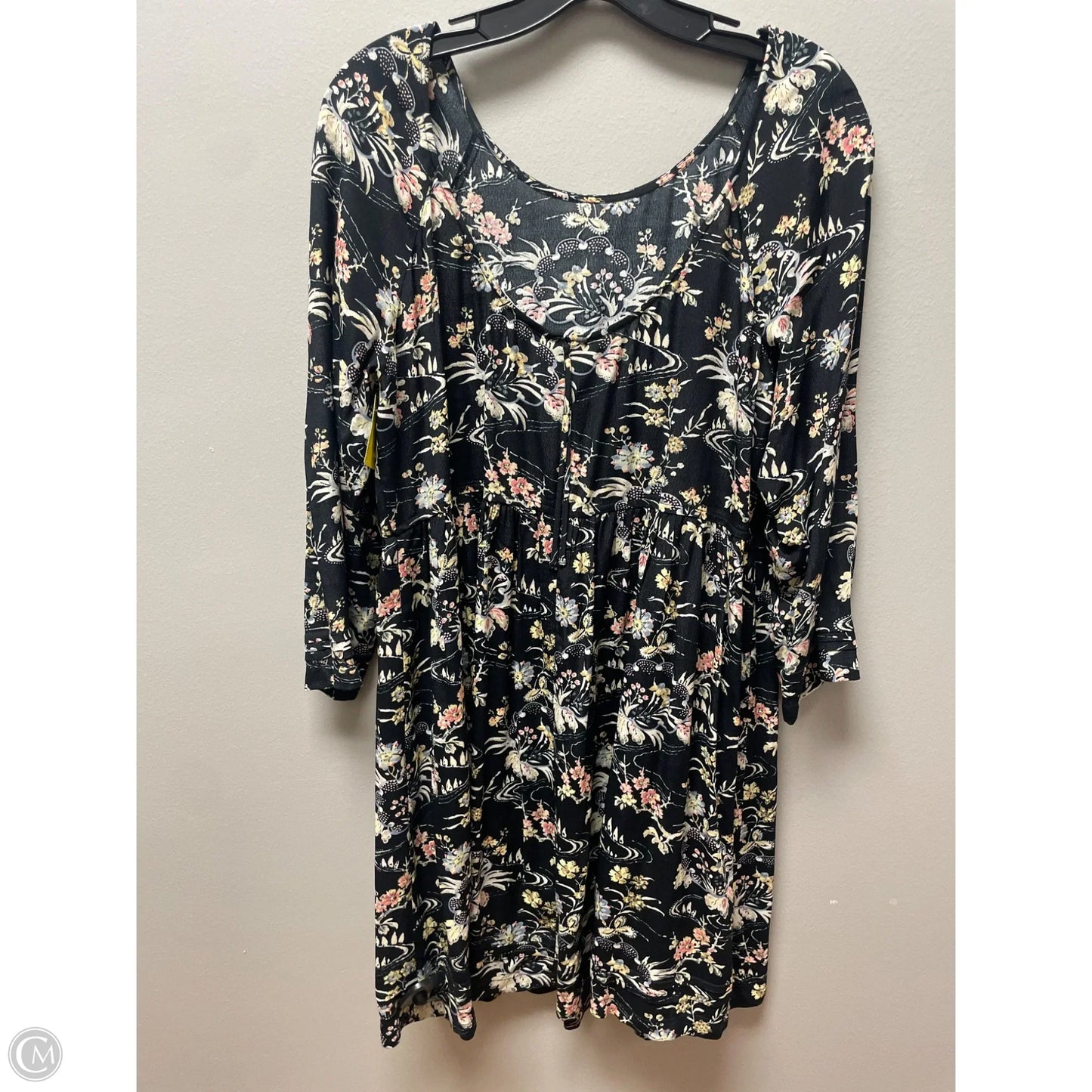 Dress Casual Short By Clothes Mentor In Floral Print, Size: L
