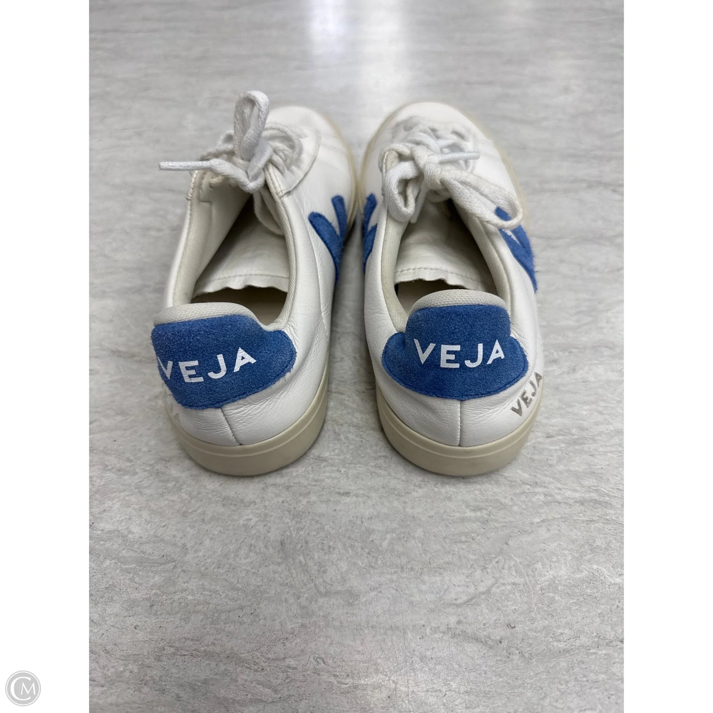 Shoes Sneakers By Veja In Blue & White, Size: 8