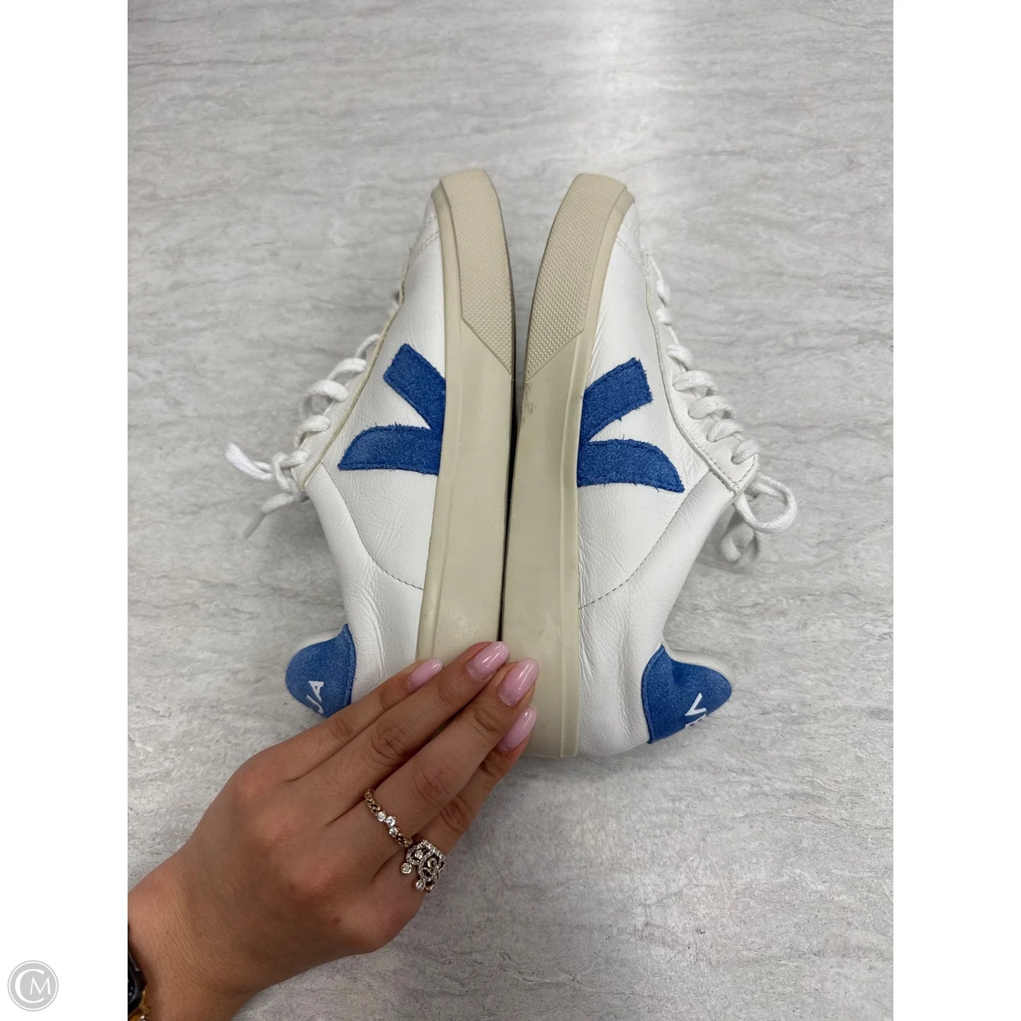 Shoes Sneakers By Veja In Blue & White, Size: 8