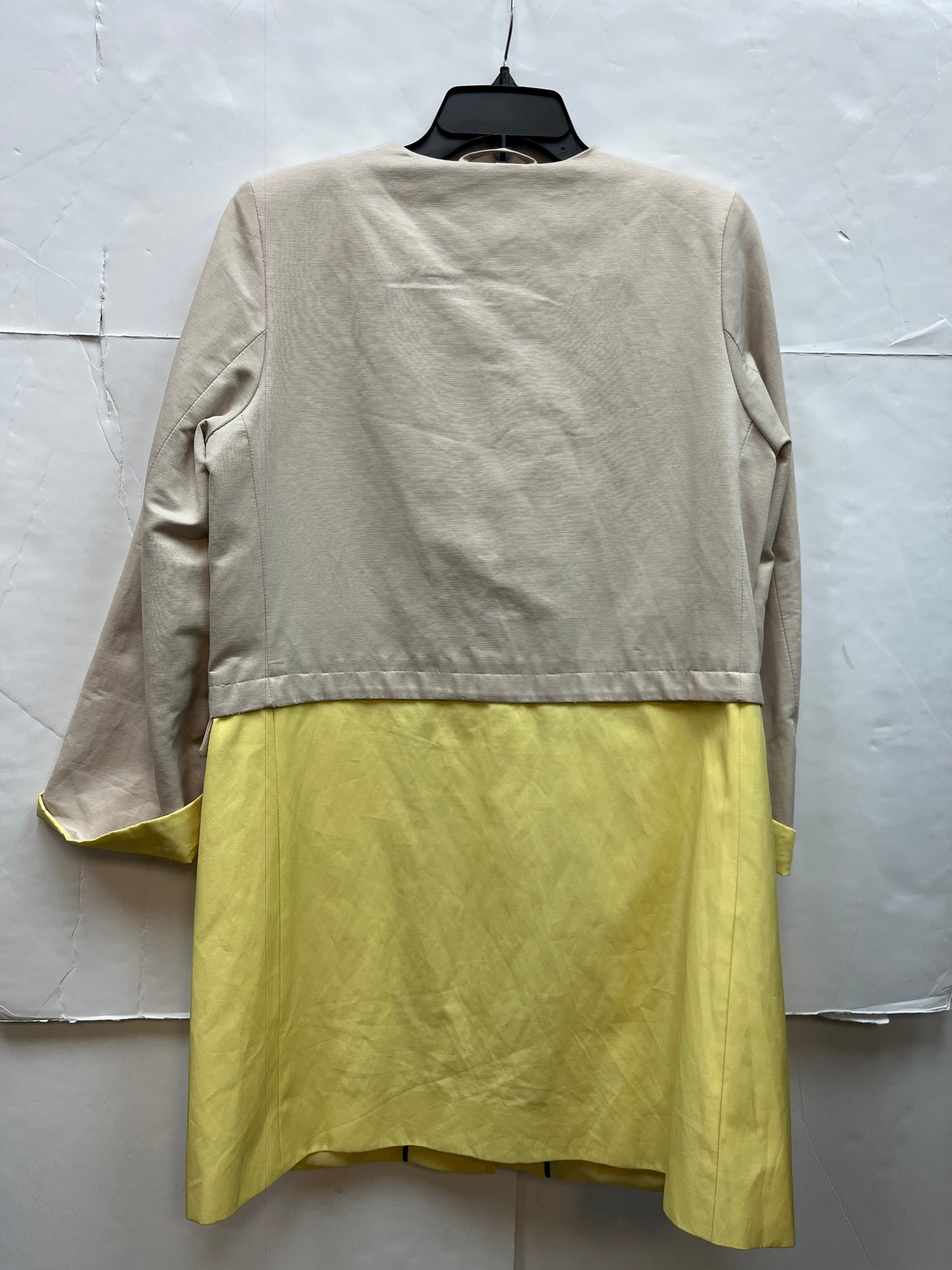 Blazer By Tahari Size: M