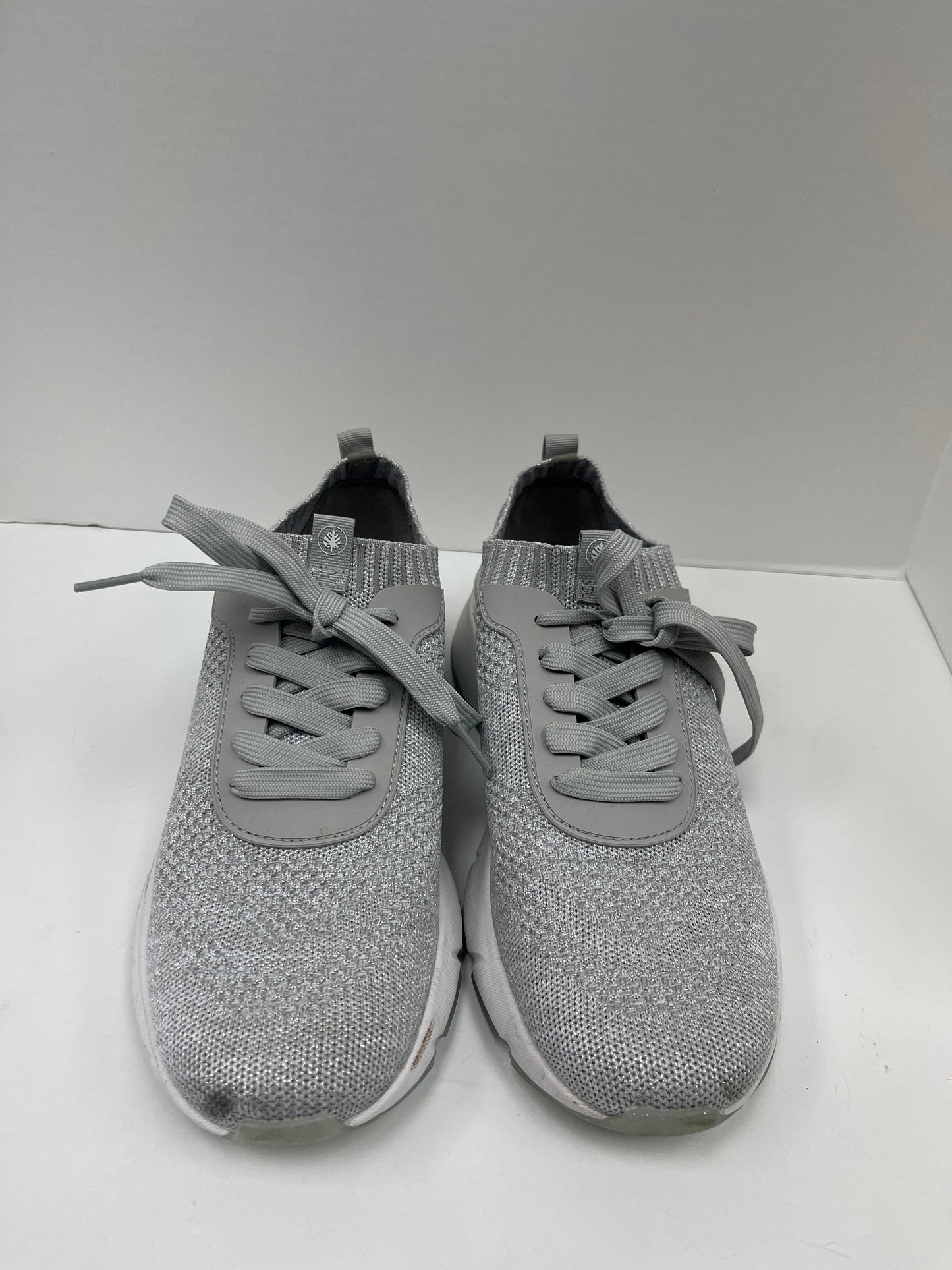Shoes Athletic By Nurture Size: 12