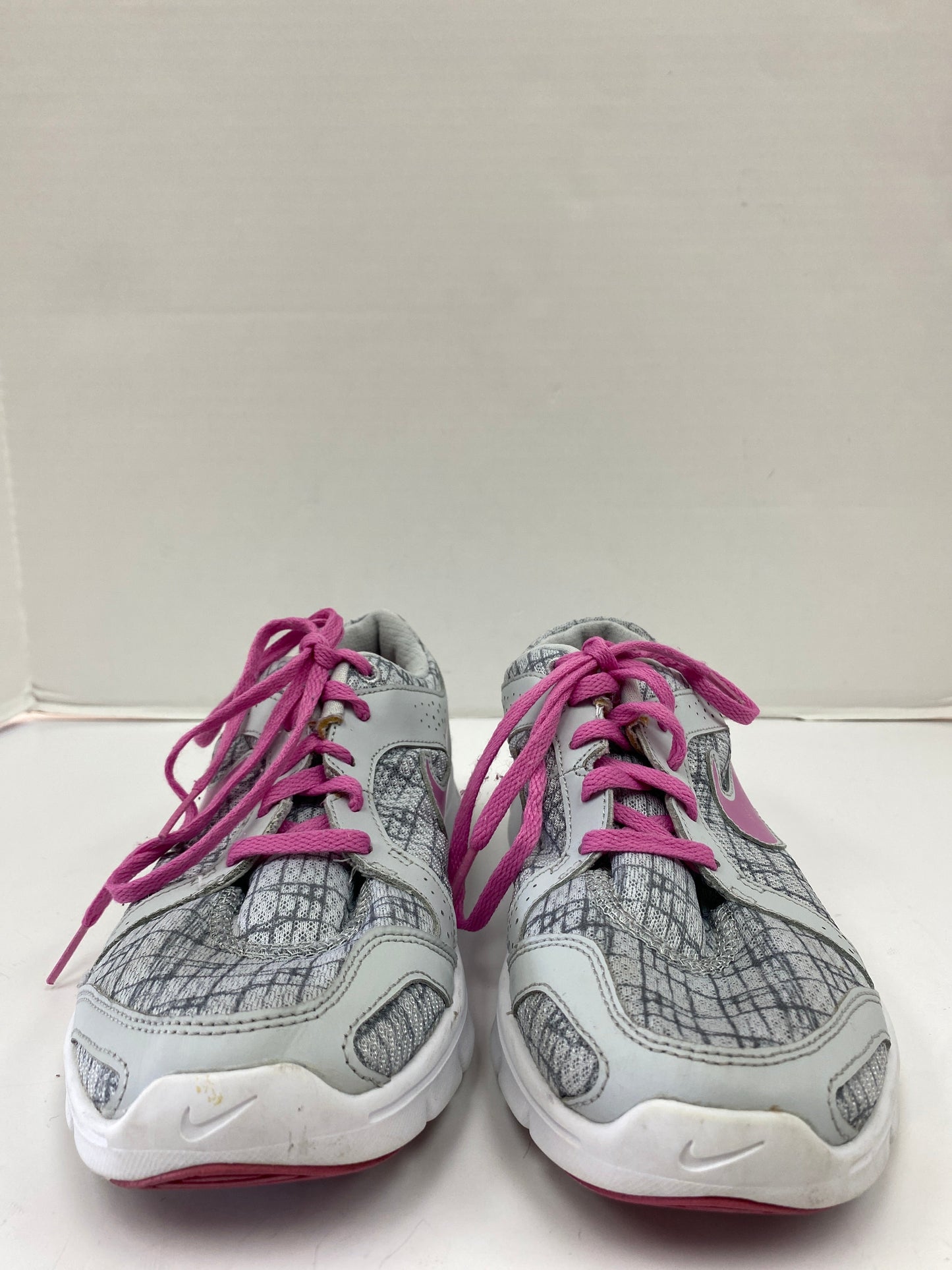 Shoes Athletic By Nike Size: 8