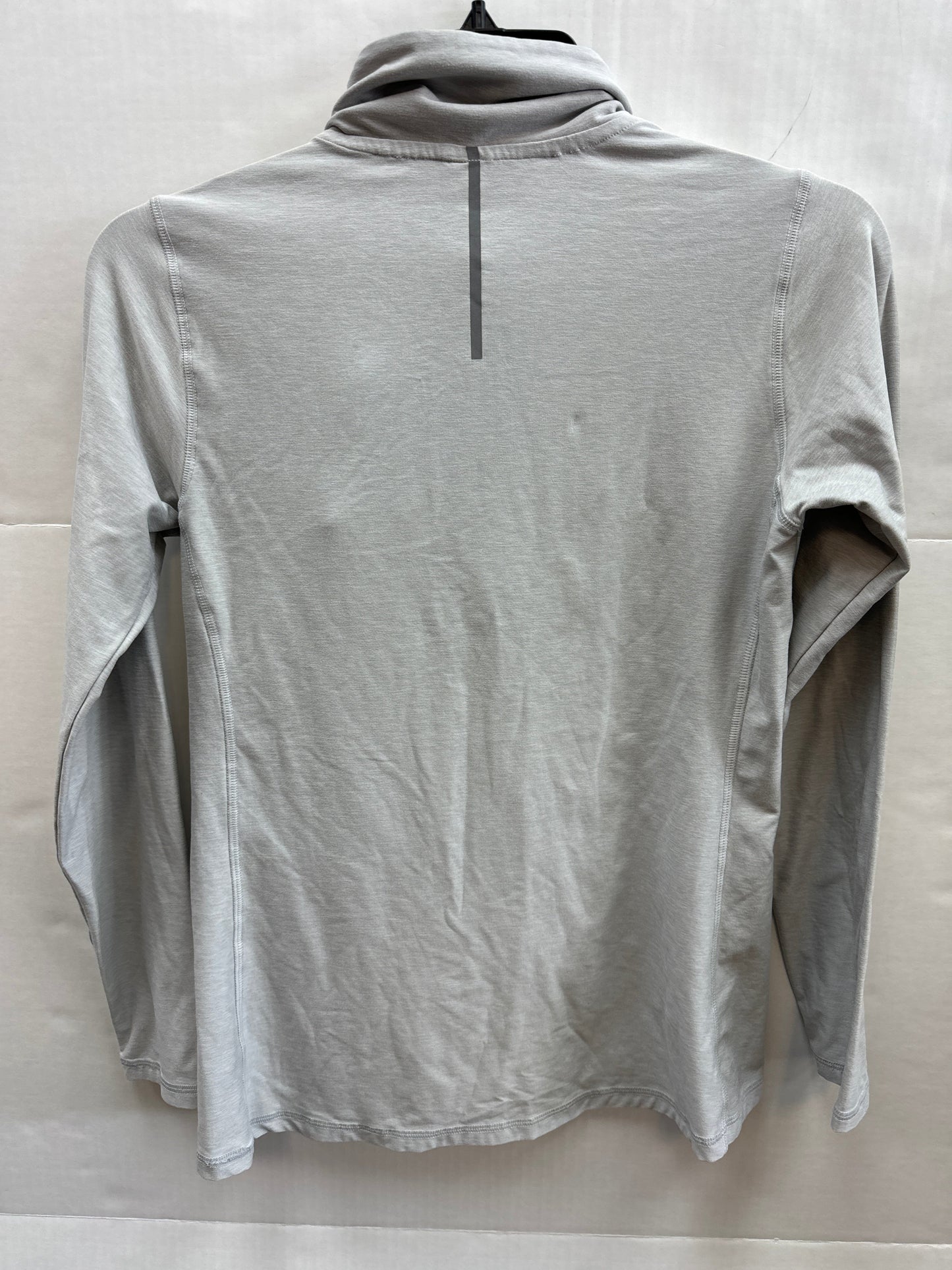 Athletic Top Long Sleeve Collar By New Balance Size: M