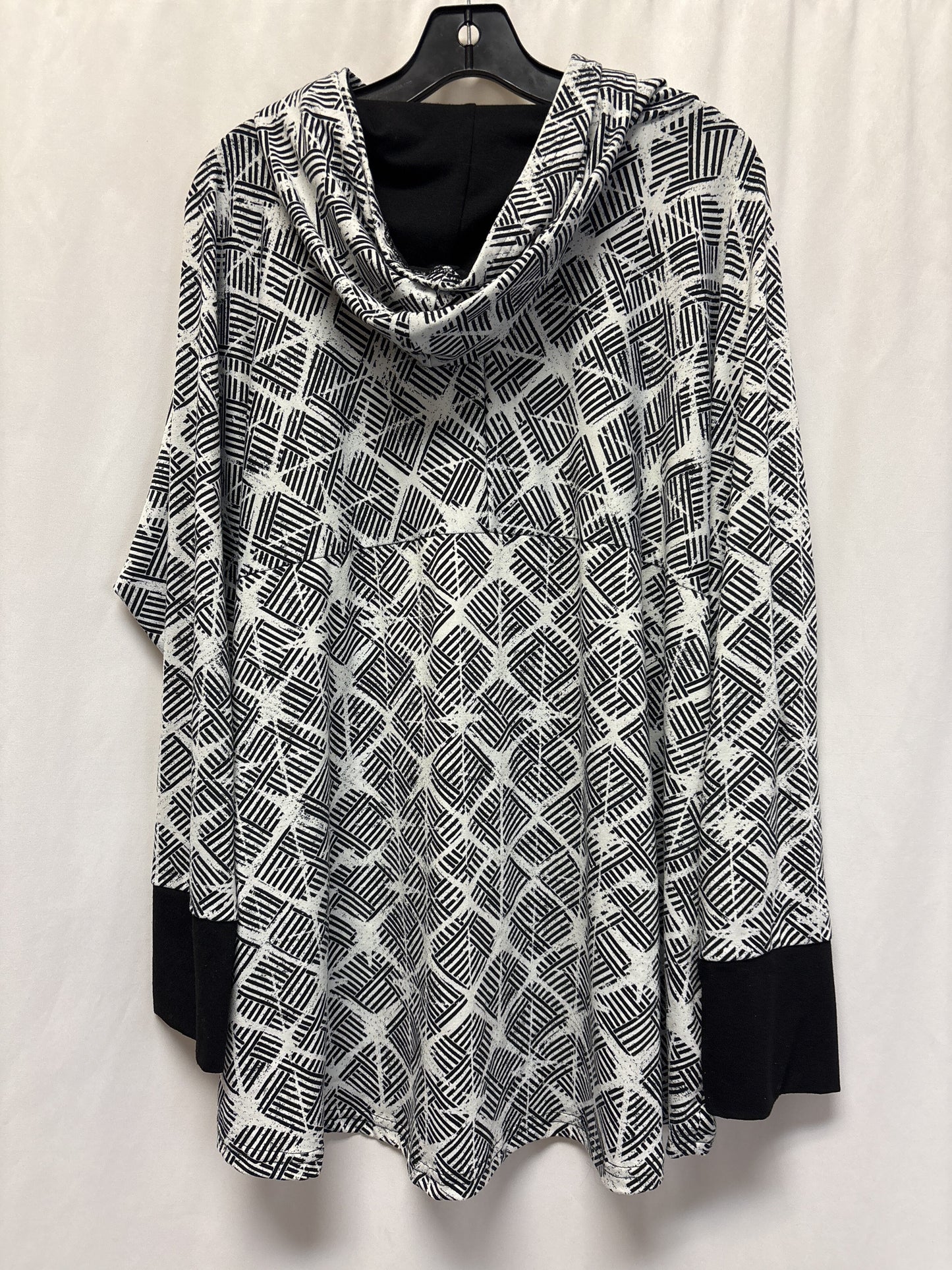 Top Long Sleeve By Lularoe Size: 3x