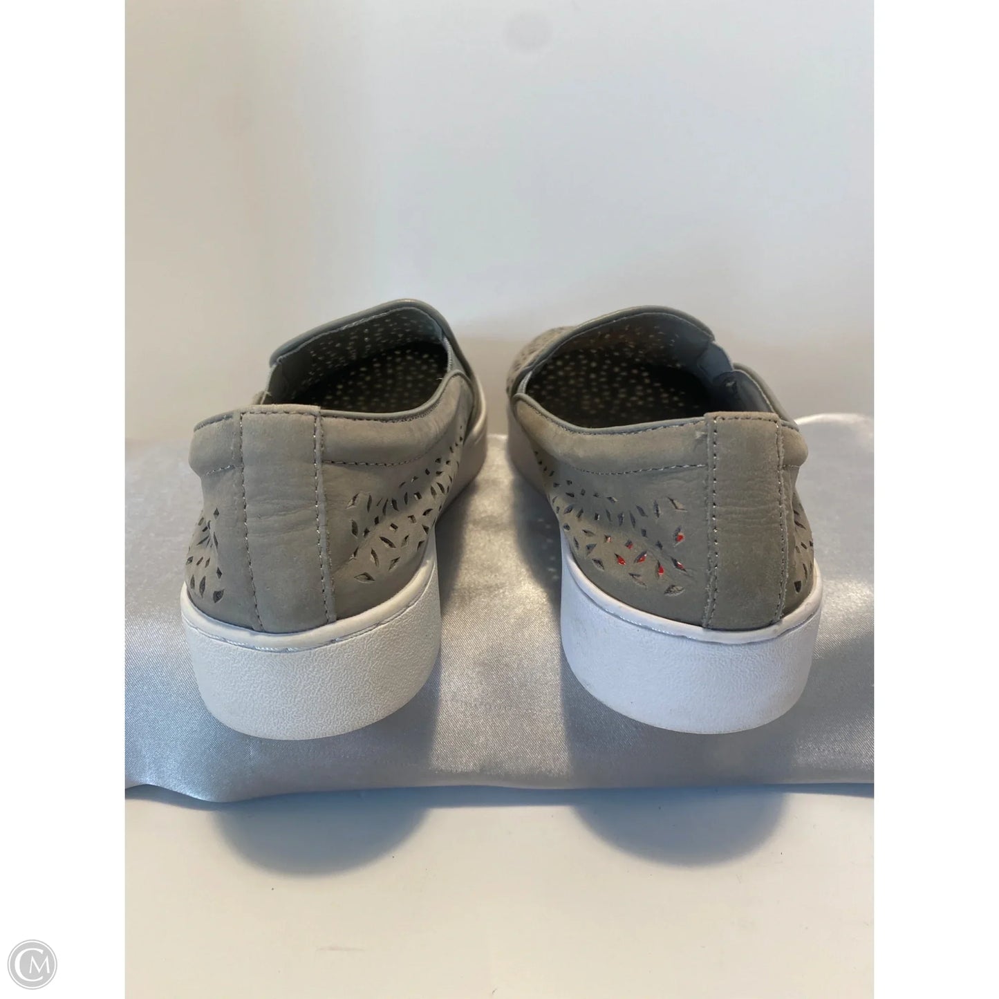 Shoes Sneakers By Vionic In Green, Size: 7