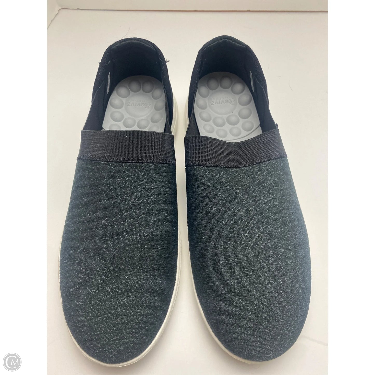 Shoes Flats By Crocs In Black, Size: 9
