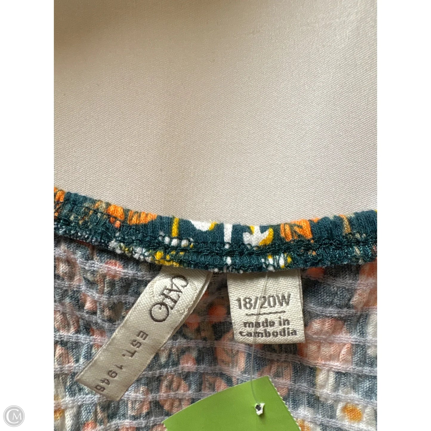 Top Short Sleeve By Cato In Green, Size: 1x