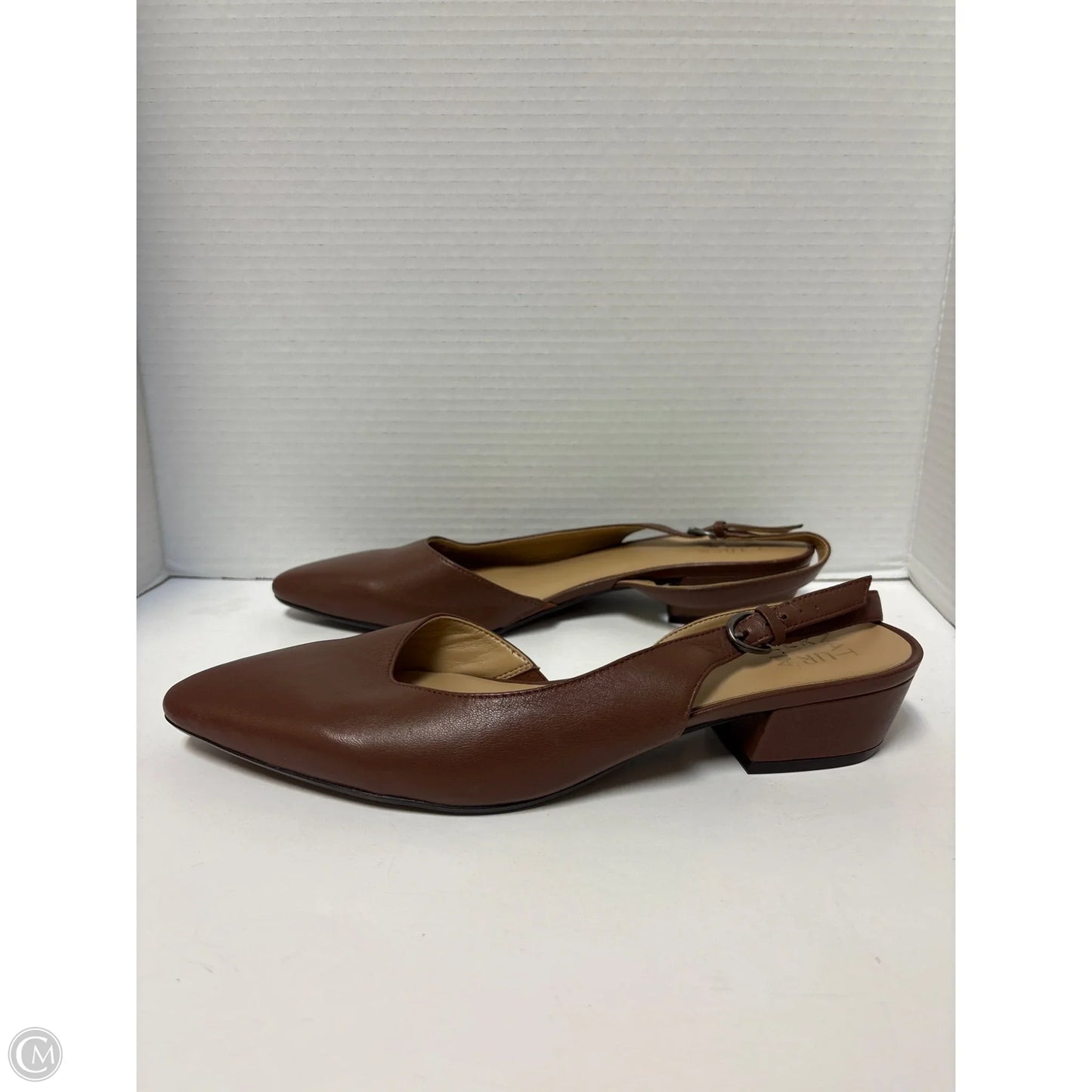 Shoes Flats By Naturalizer In Brown, Size: 11