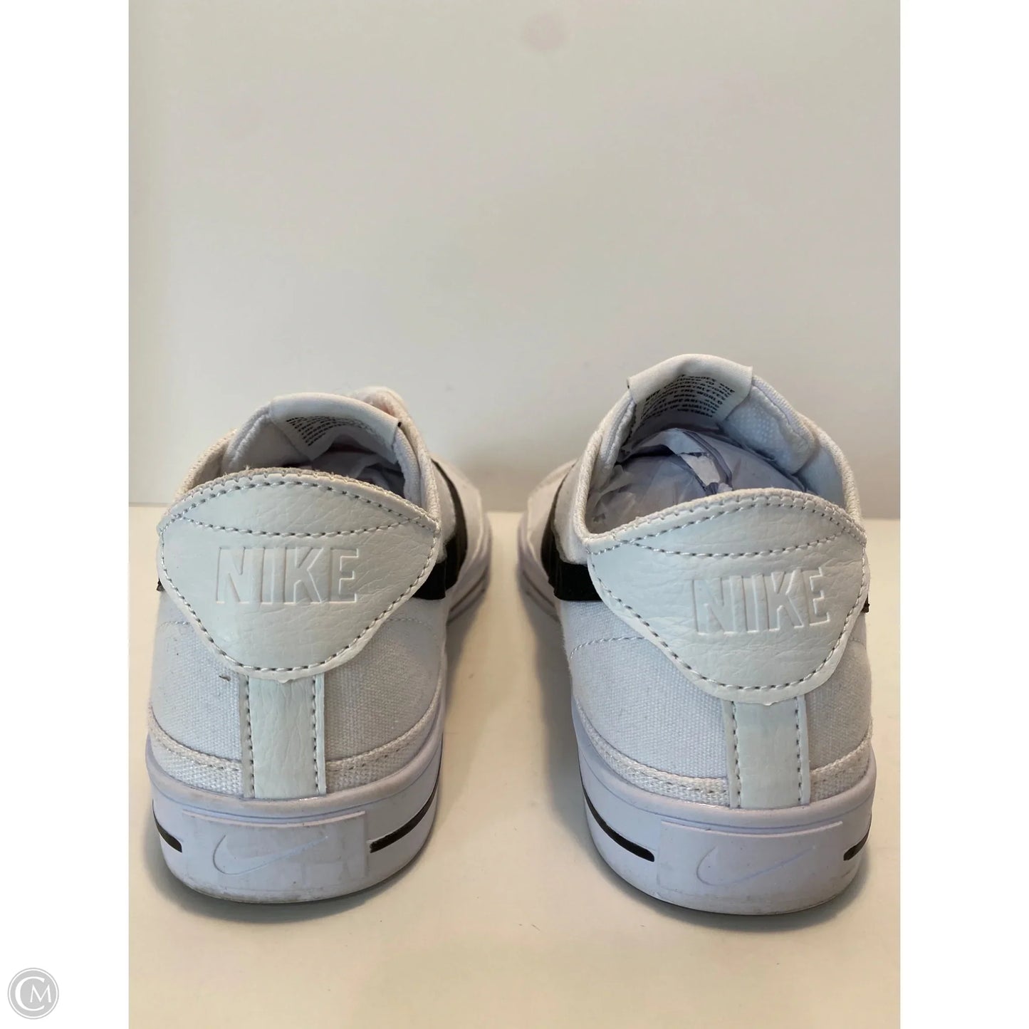 Shoes Flats By Nike In White, Size: 8