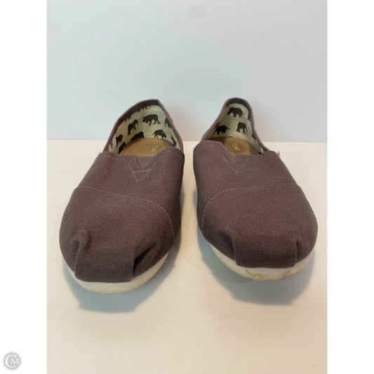 Shoes Flats By Toms In Grey, Size: 11