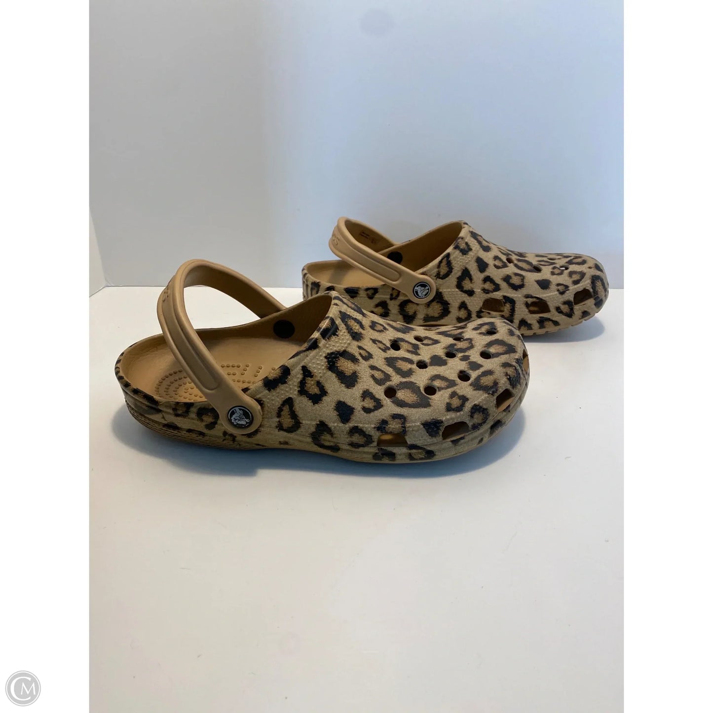 Sandals Flats By Crocs In Animal Print, Size: 11