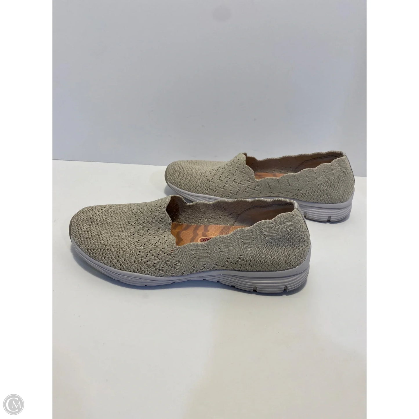 Shoes Flats By Skechers In Tan, Size: 6
