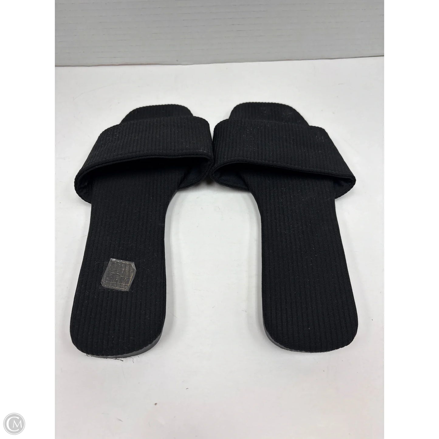 Sandals Flats By Clothes Mentor In Black, Size: 6.5