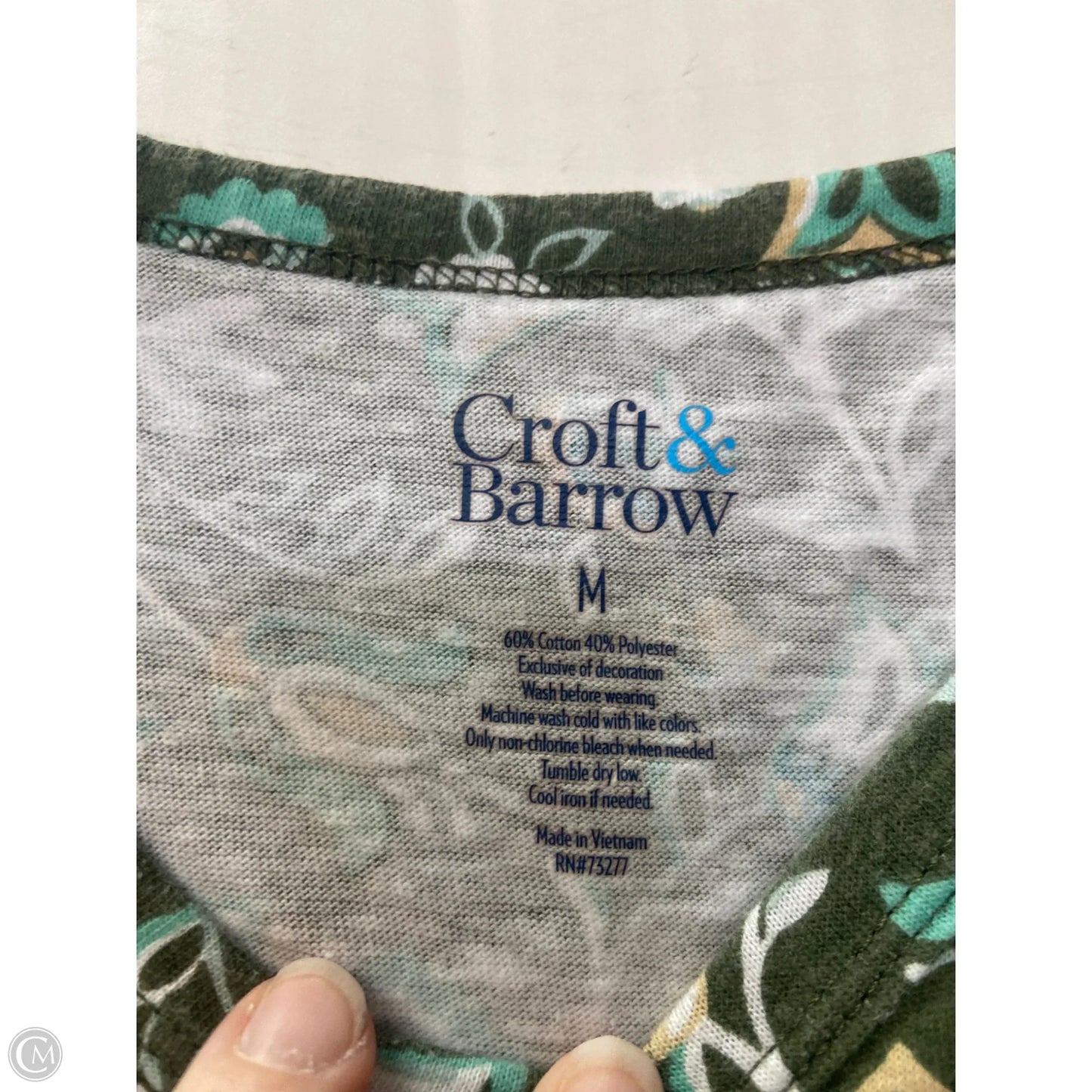Top Sleeveless By Croft And Barrow In Green, Size: M