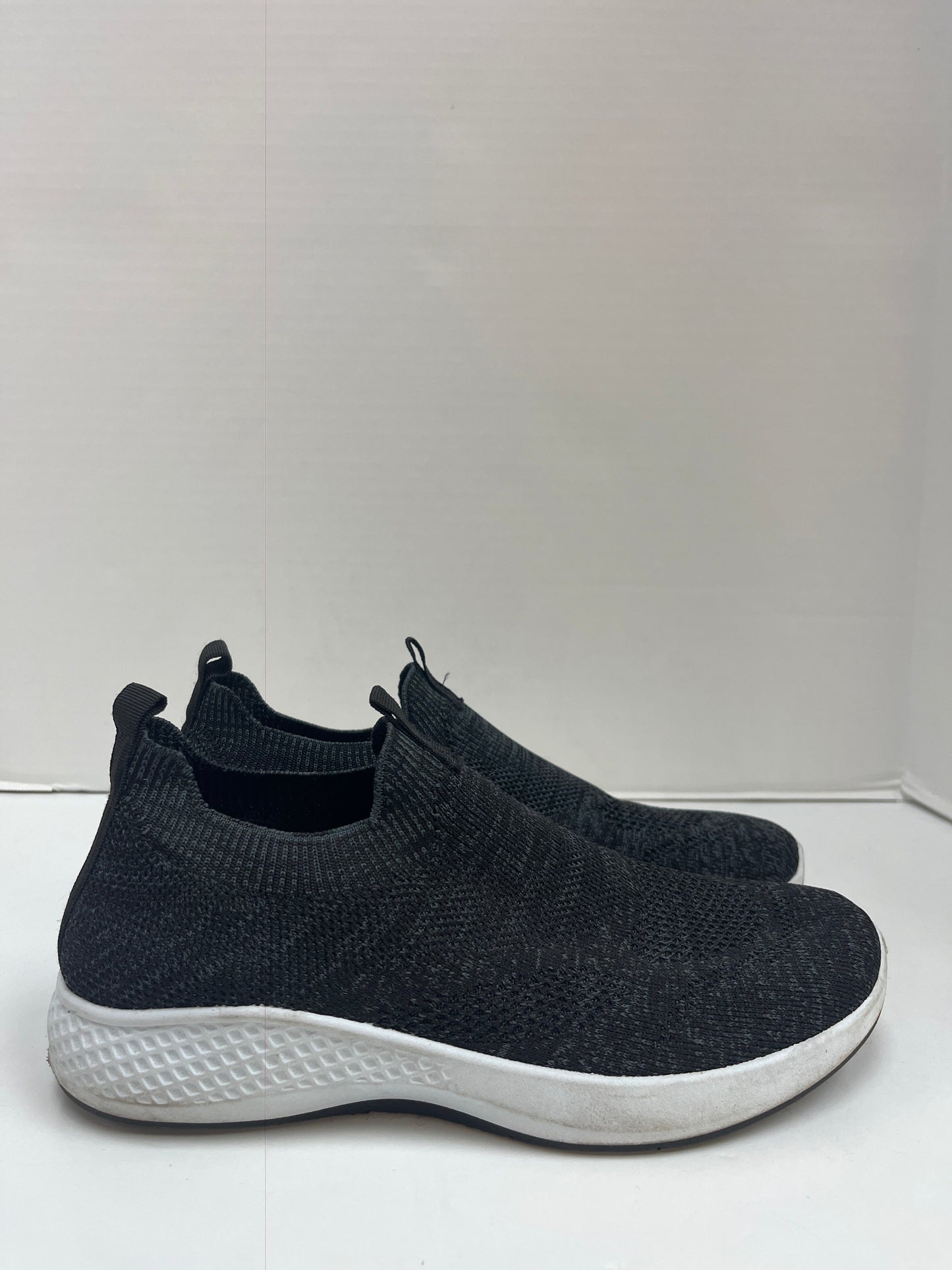Shoes Athletic By Tommy Bahama Size: 10