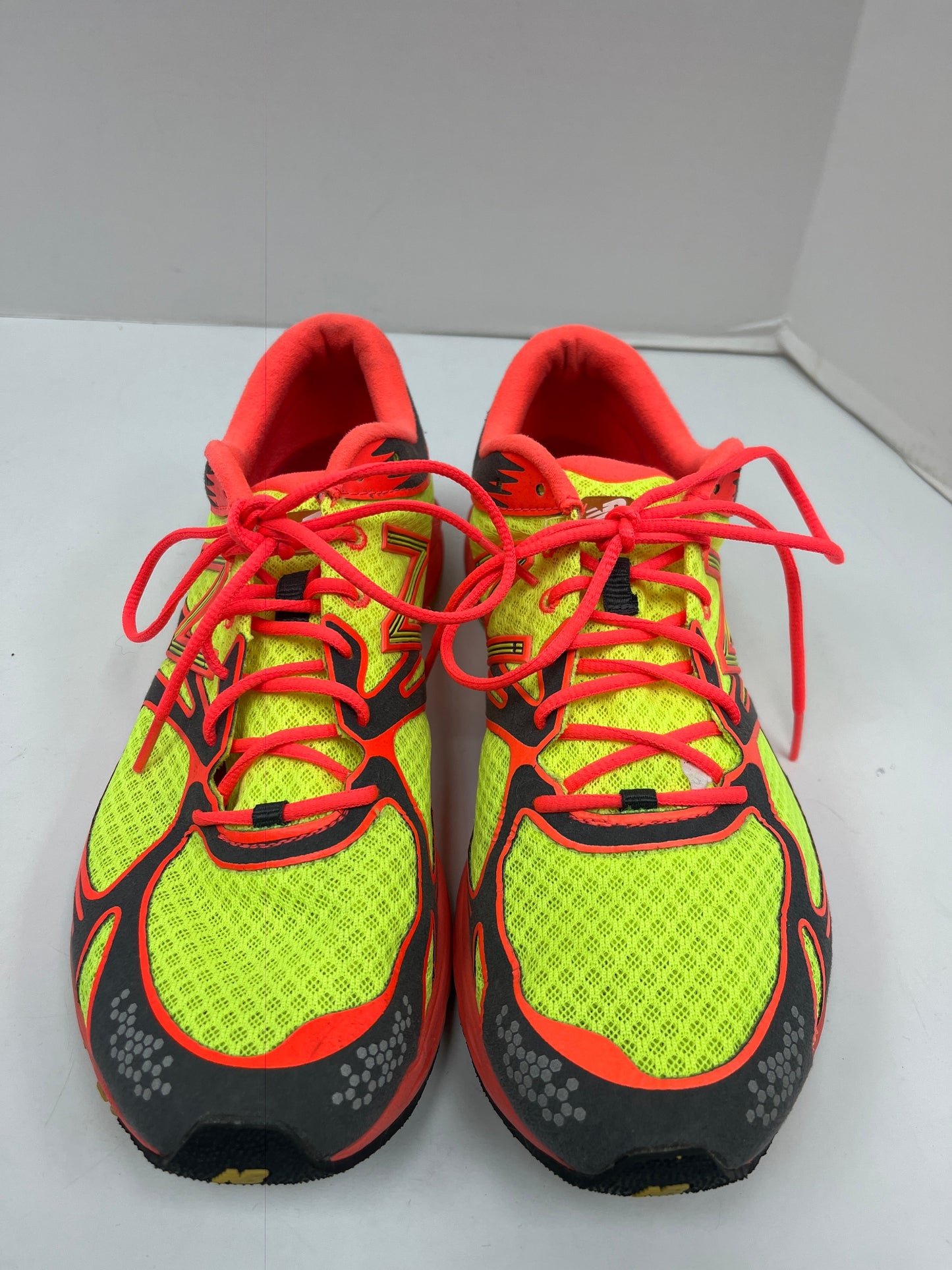 Shoes Athletic By New Balance Size: 8.5