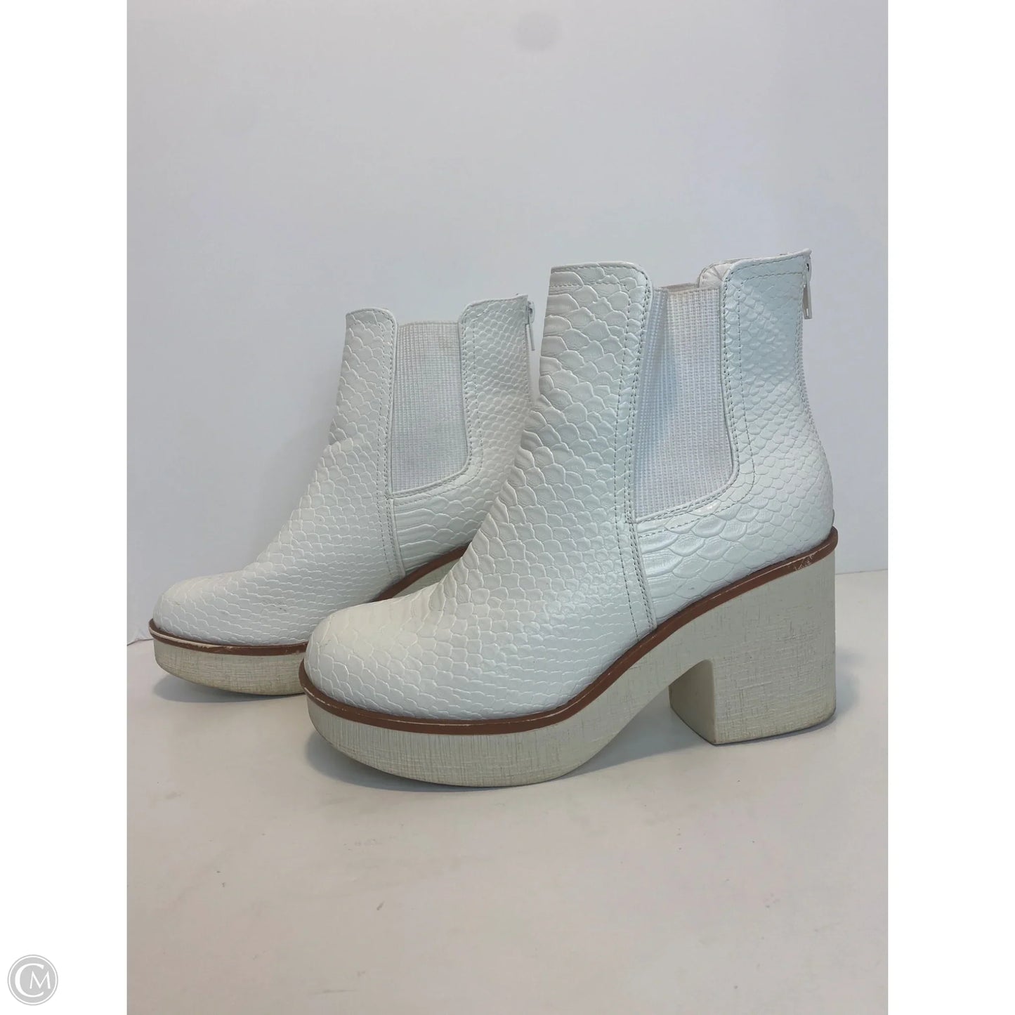 Shoes Heels Block By Pierre Dumas In White, Size: 7