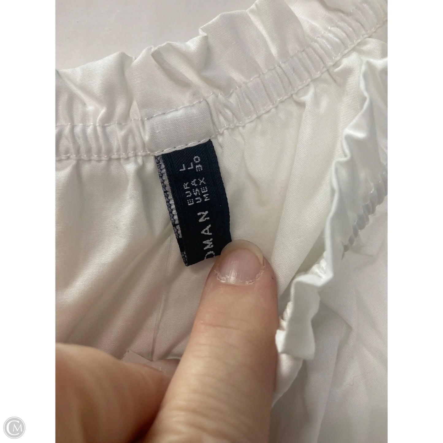 Top Short Sleeve By Clothes Mentor In White, Size: L