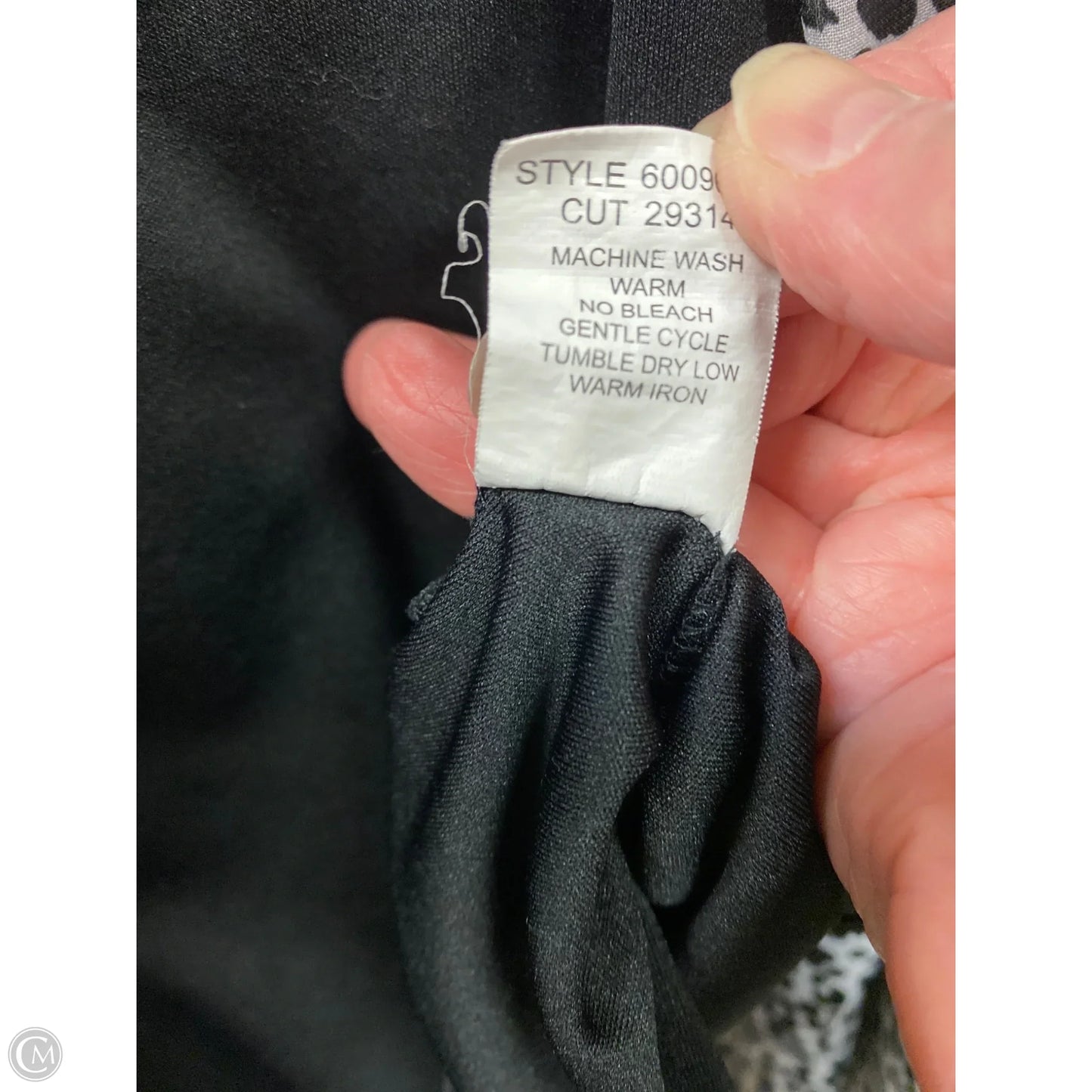 Top Short Sleeve By Clothes Mentor In Black & White, Size: 2x