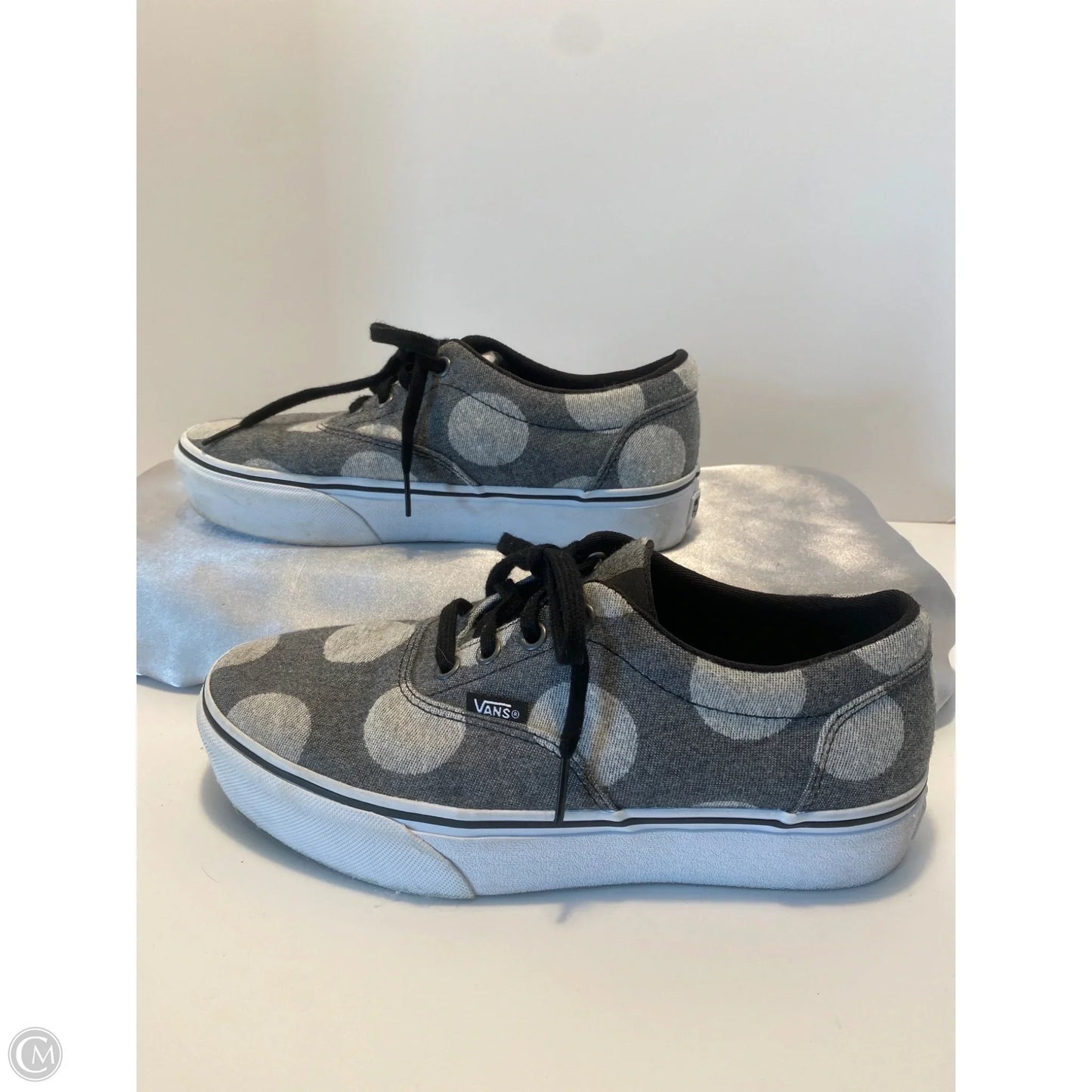 Shoes Sneakers By Vans In Grey, Size: 7.5