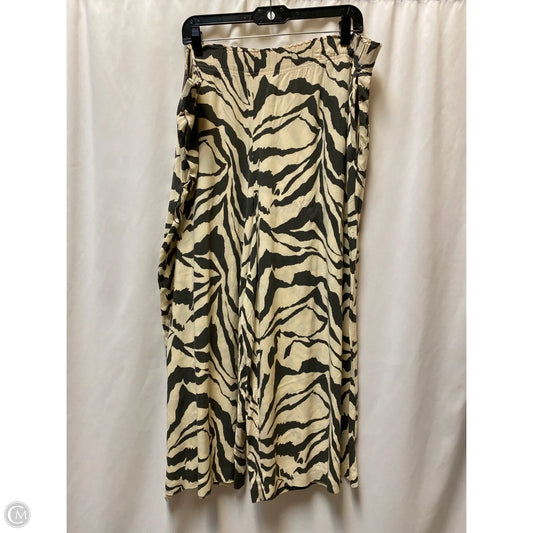 Capris By H&m In Grey, Size: Xl