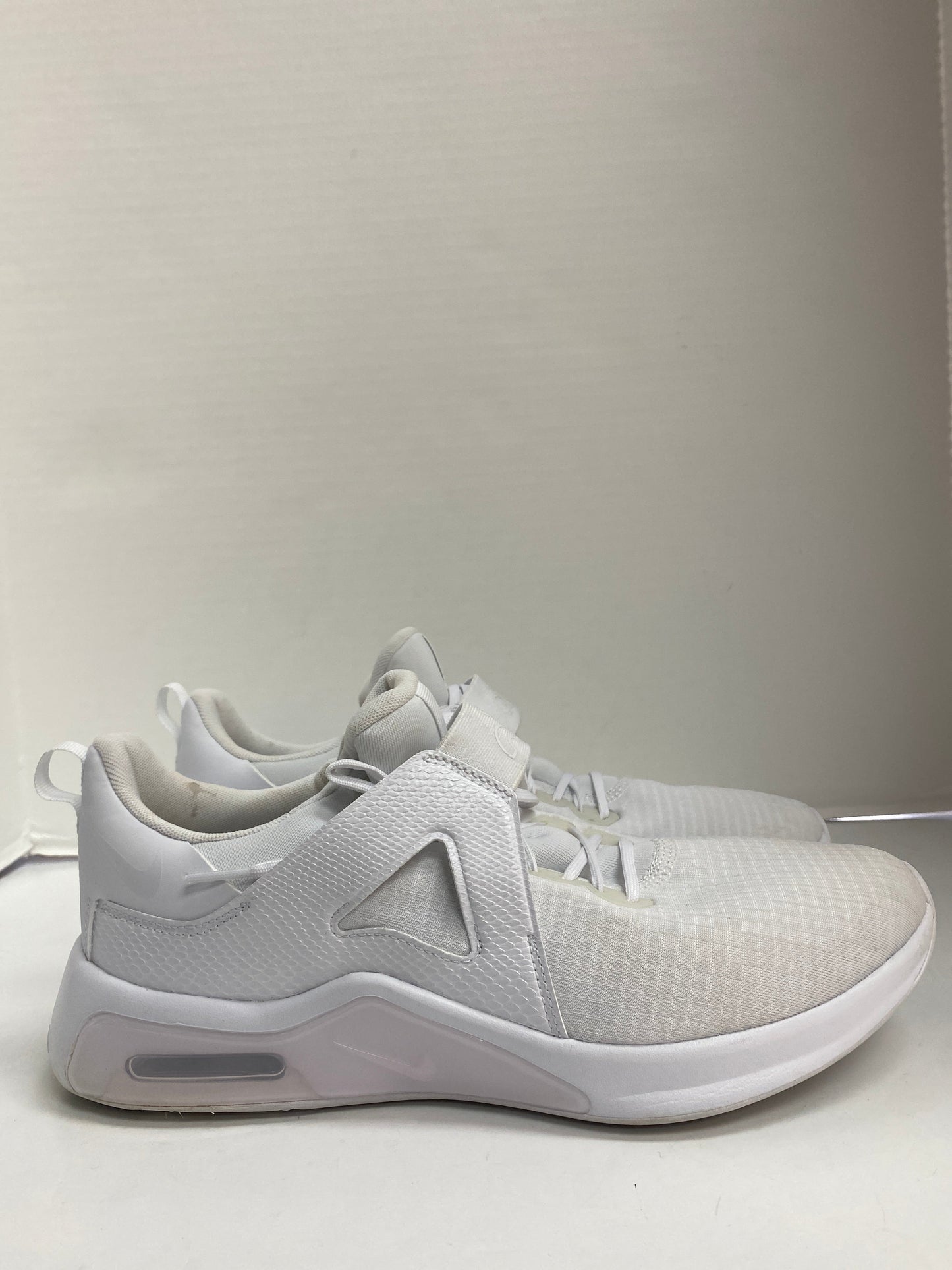 Shoes Athletic By Nike Size: 11