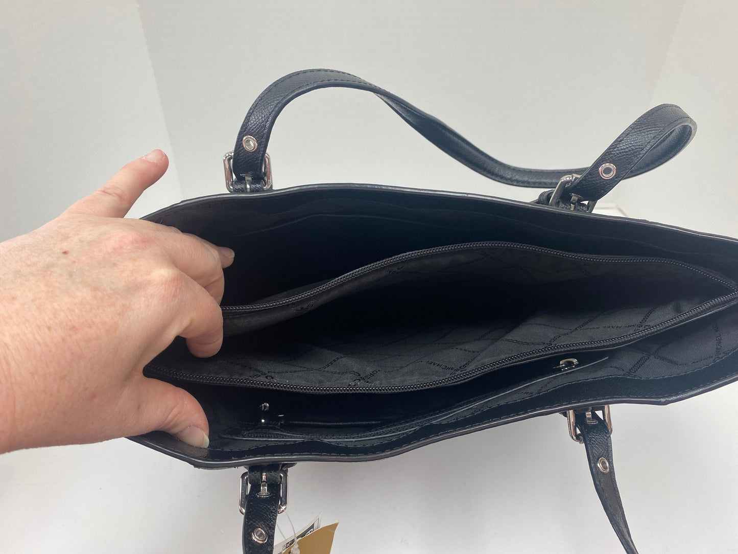 Handbag Designer By Michael Kors Size: Large