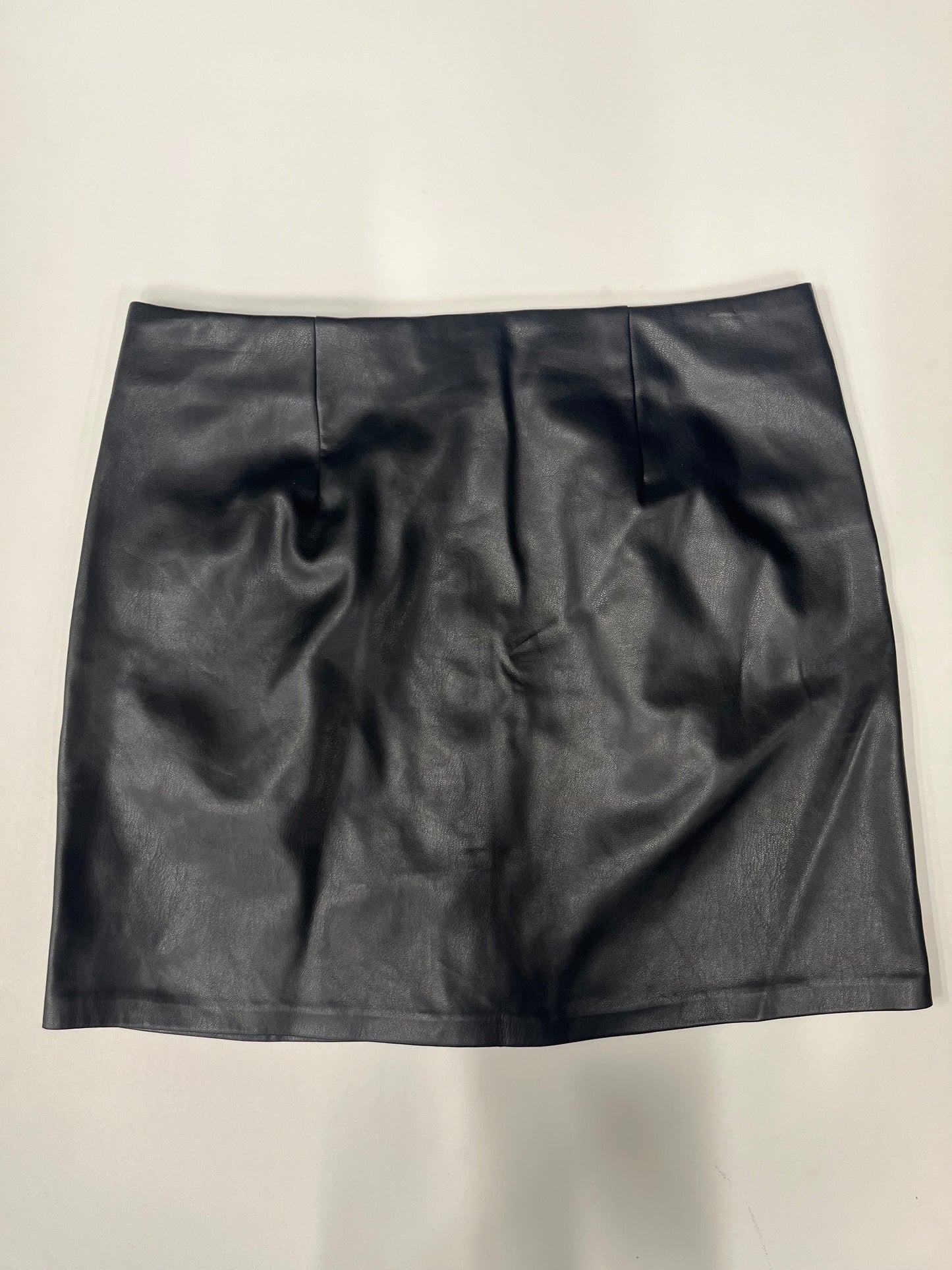 Skirt Mini & Short By Gfc Size: 6